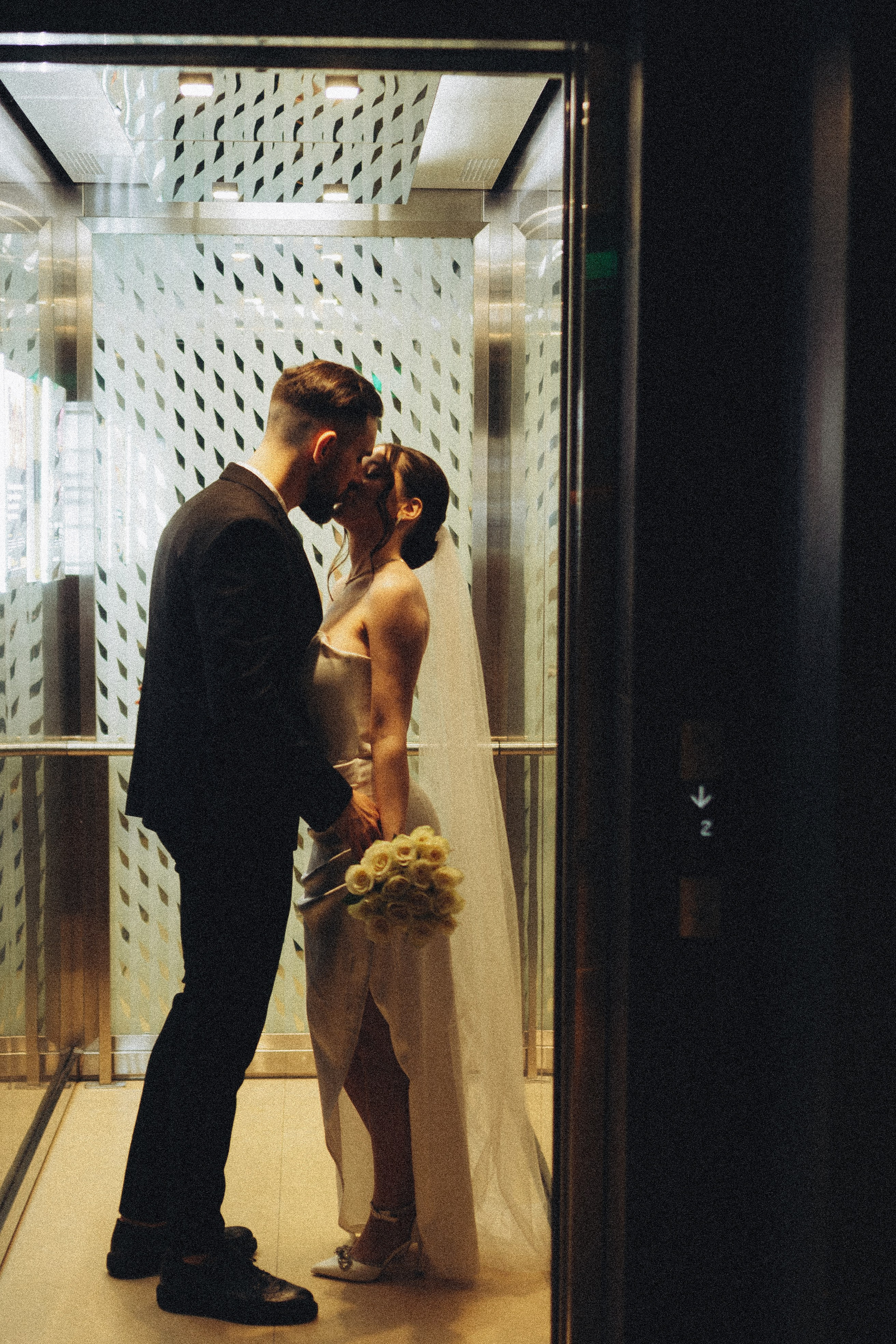 СВАДЕБНАЯ СЬЕМКА СБОРОВ ЖЕНИХА И НЕВЕСТЫ В ОТЕЛЕ И ТАКЖЕ ФОТОСЕССИИЯ В ОТЕЛЕЕ МЕГАПОЛИС БРЯНСК. Профессиональный фотограф, Санкт-Петербург — Виктория Богомолова