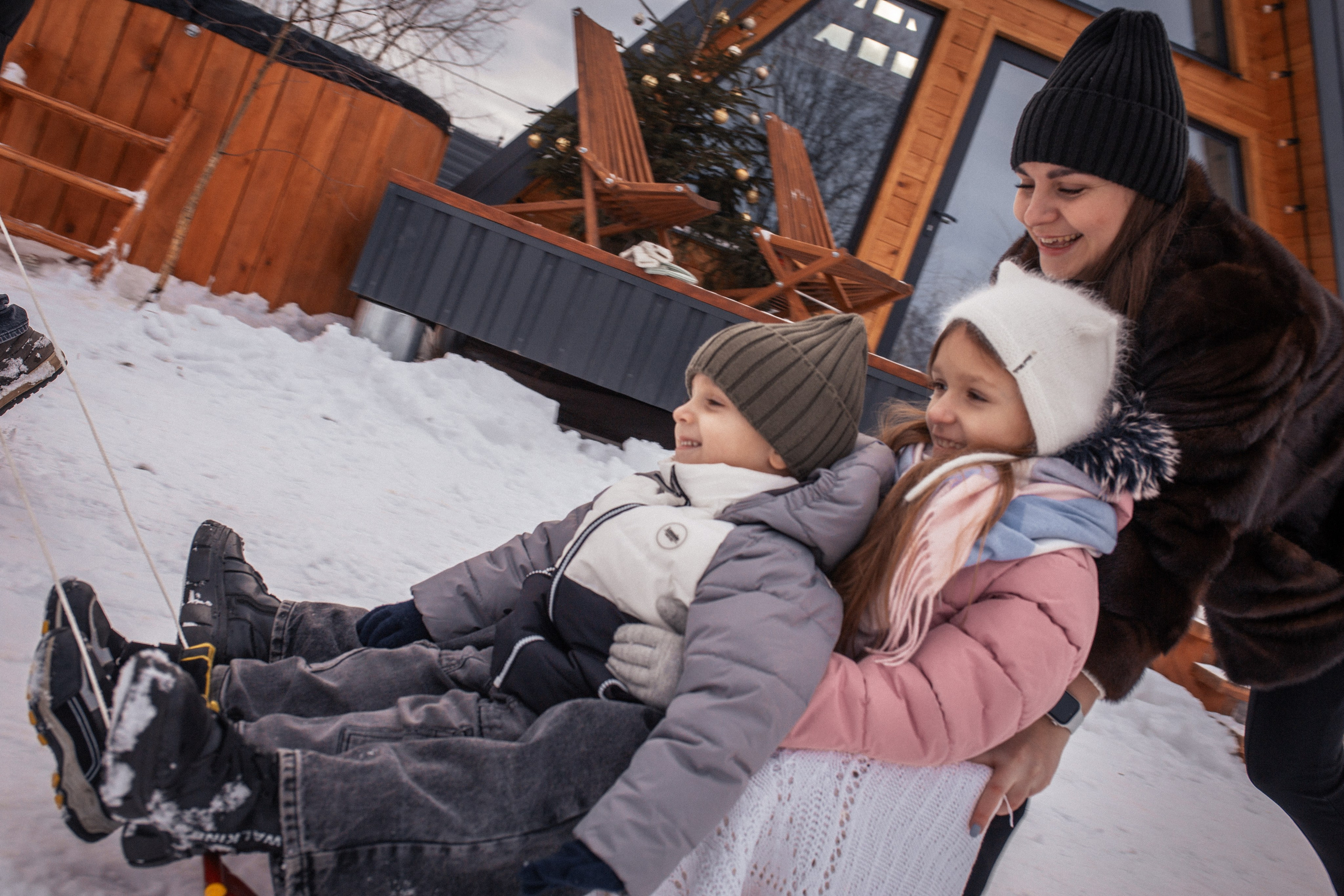 Мария с семьёй