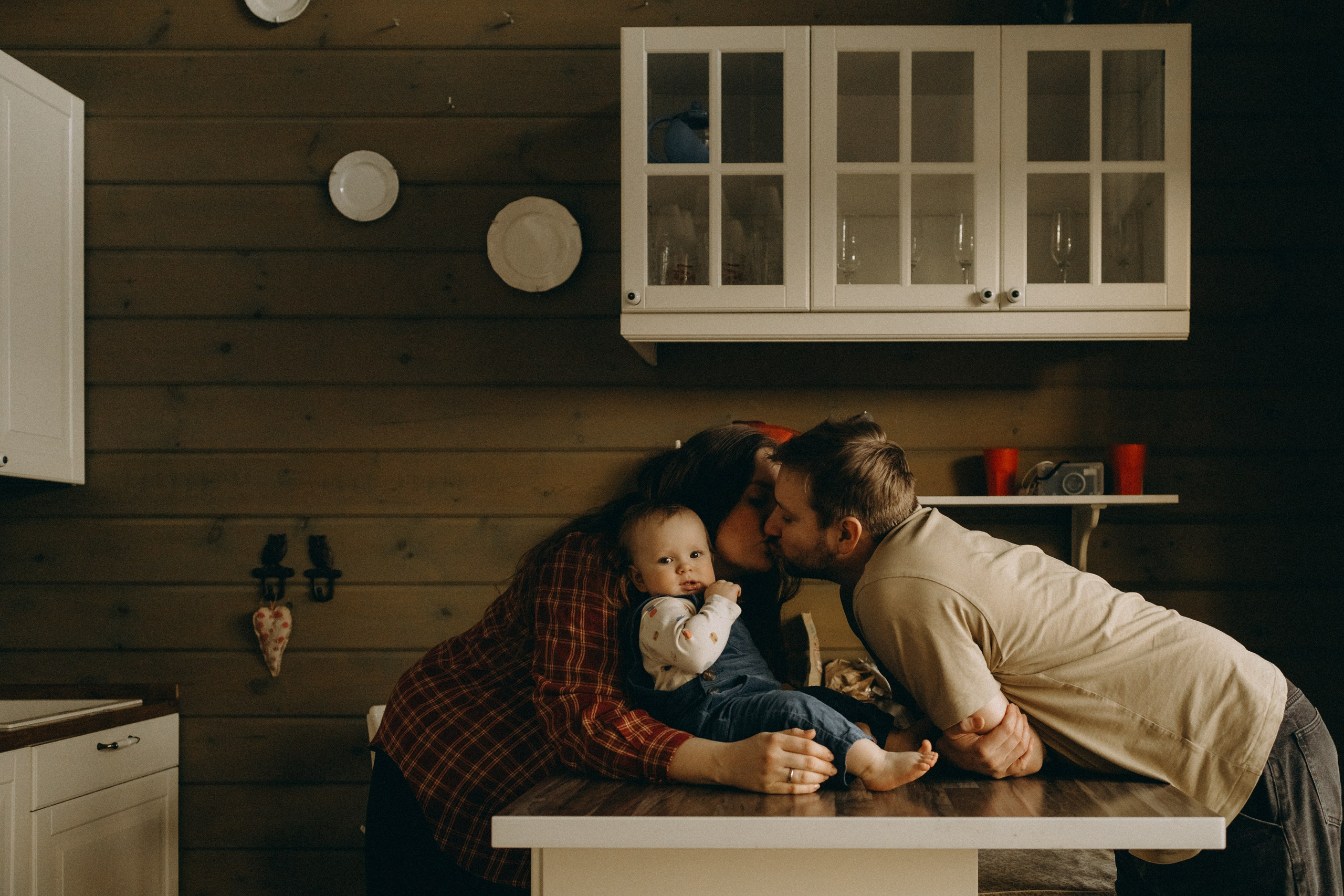 Катя, Антон, Таня, Бакс. Главная