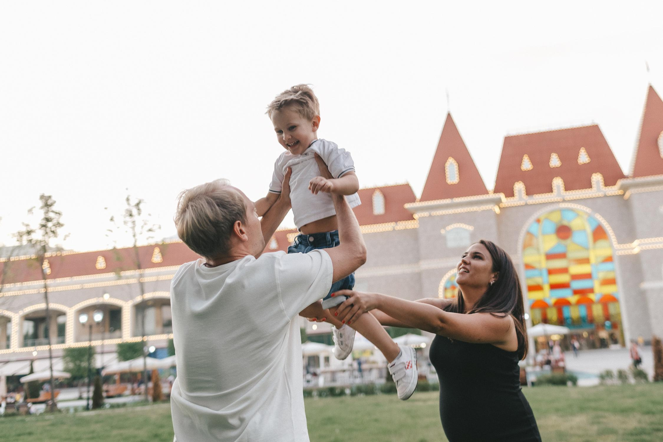 Семейная прогулка Остров Мечты. Женский и семейный фотограф в Москве Ирина Лысикова