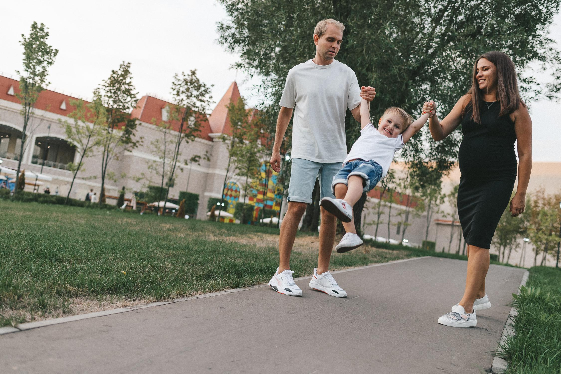 Семейная прогулка Остров Мечты. Женский и семейный фотограф в Москве Ирина Лысикова