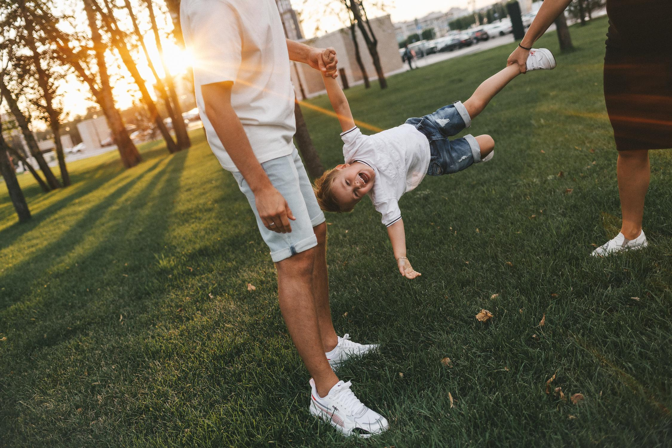 Семейная прогулка Остров Мечты. Женский и семейный фотограф в Москве Ирина Лысикова