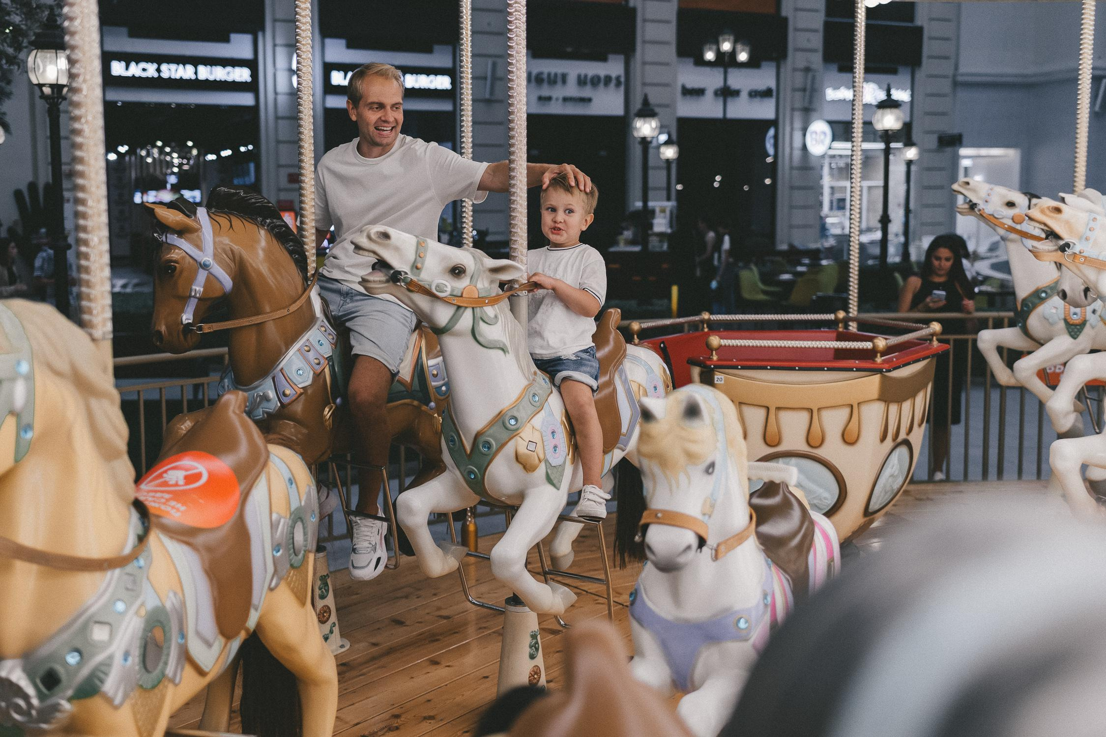 Семейная прогулка Остров Мечты. Женский и семейный фотограф в Москве Ирина Лысикова