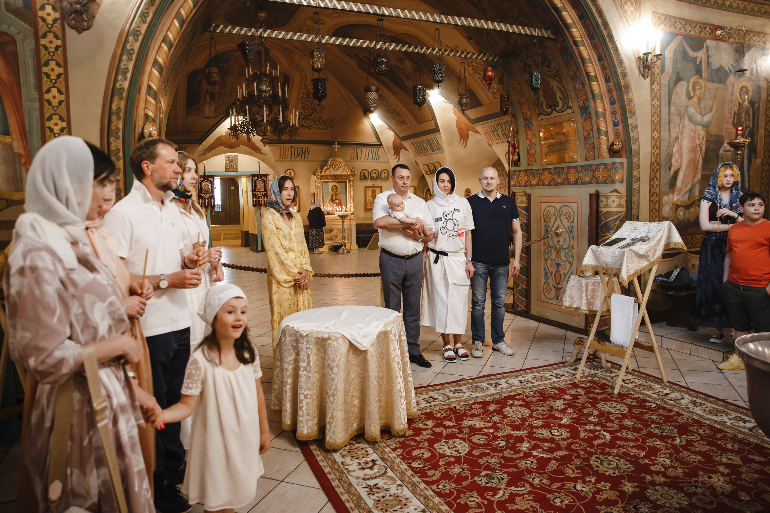 Крещение в Храме Григория Неокесарийского на Б. Полянке в Москве. Фотограф на Крещение Москва