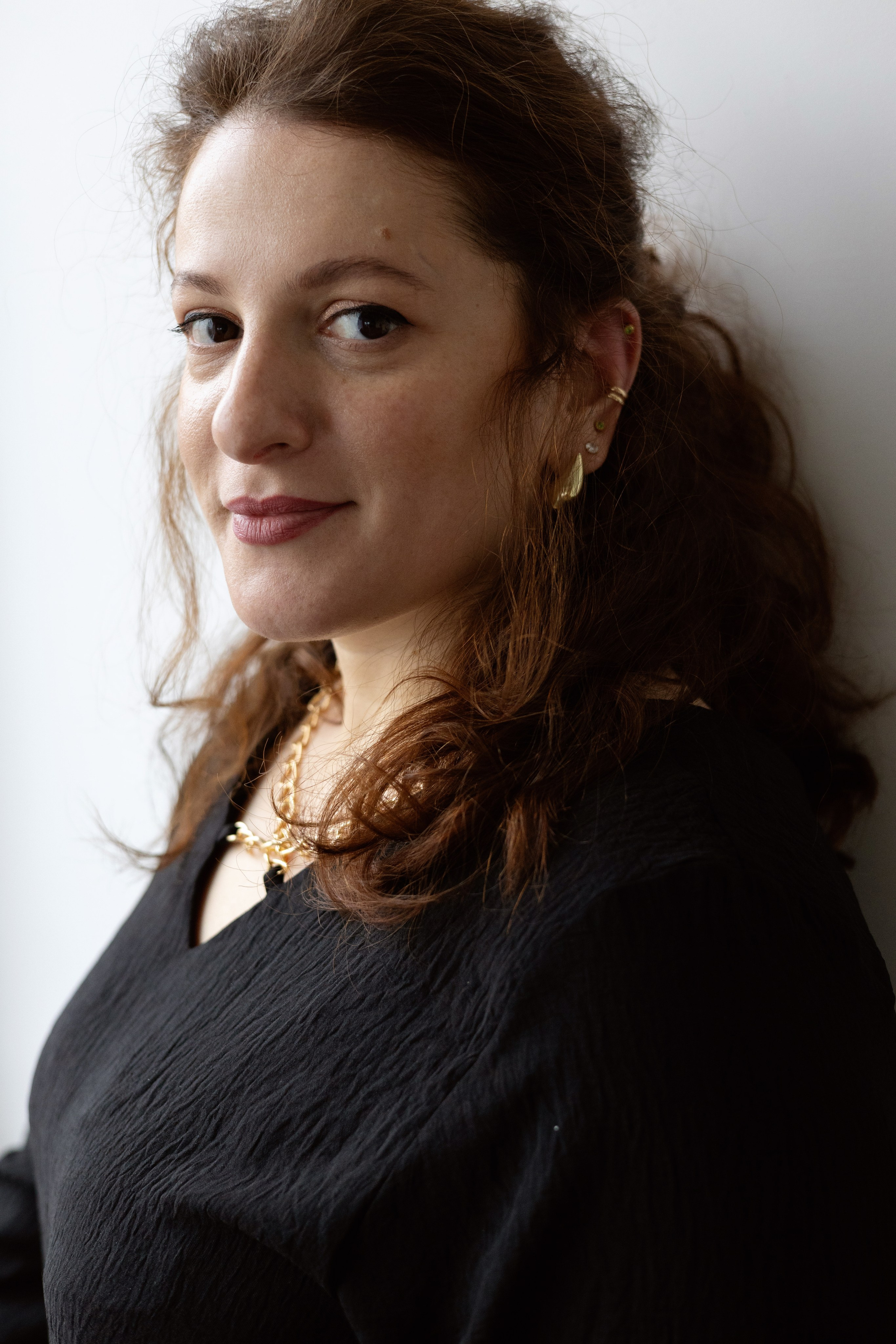 Контент-съемка для социальных сетей мастера перманентного макияжа. Кизя Мисриева — фотограф: плёнка, цифра. Москва и не только