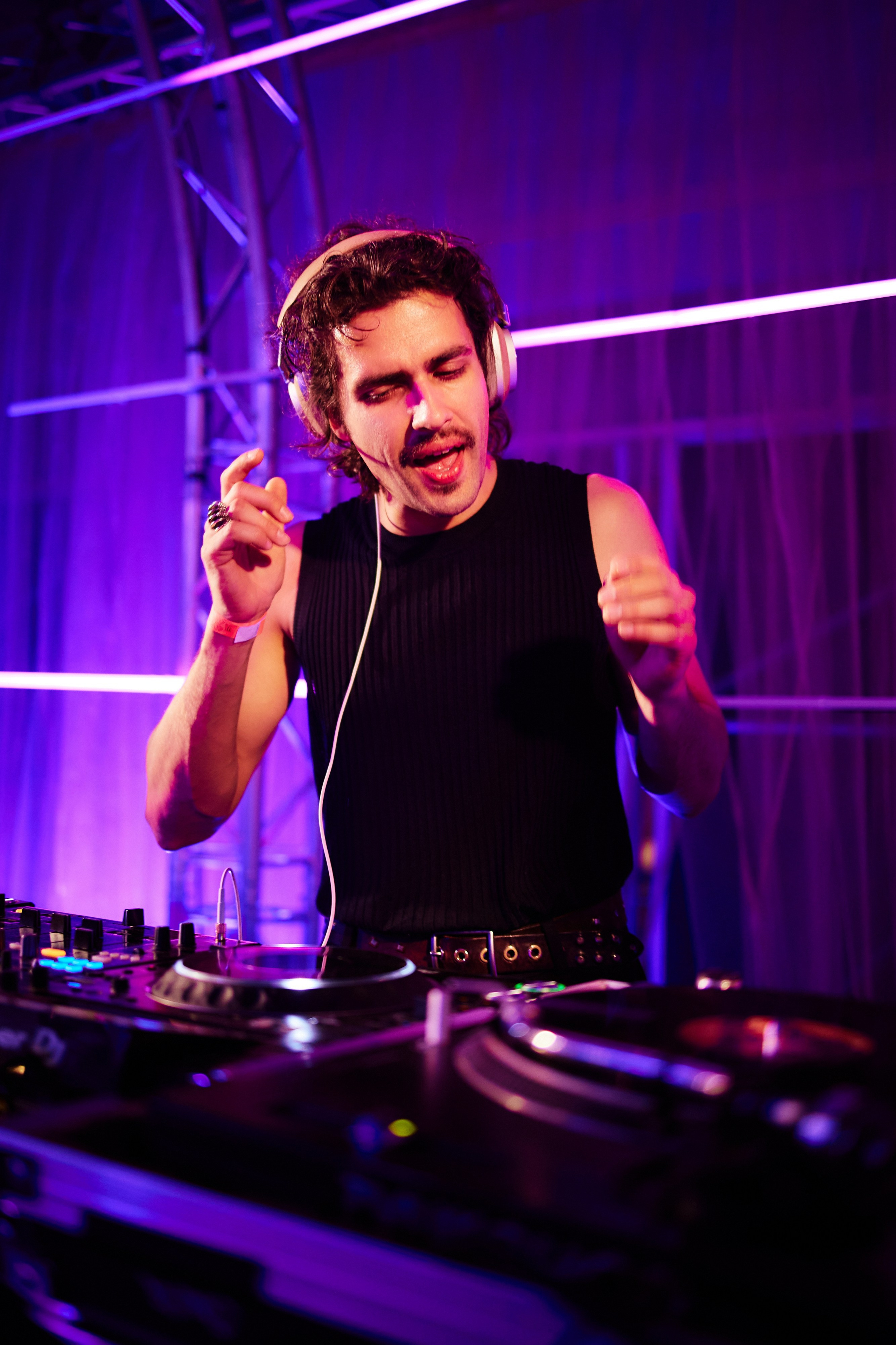 Reportage photographer Vlad Shishkin