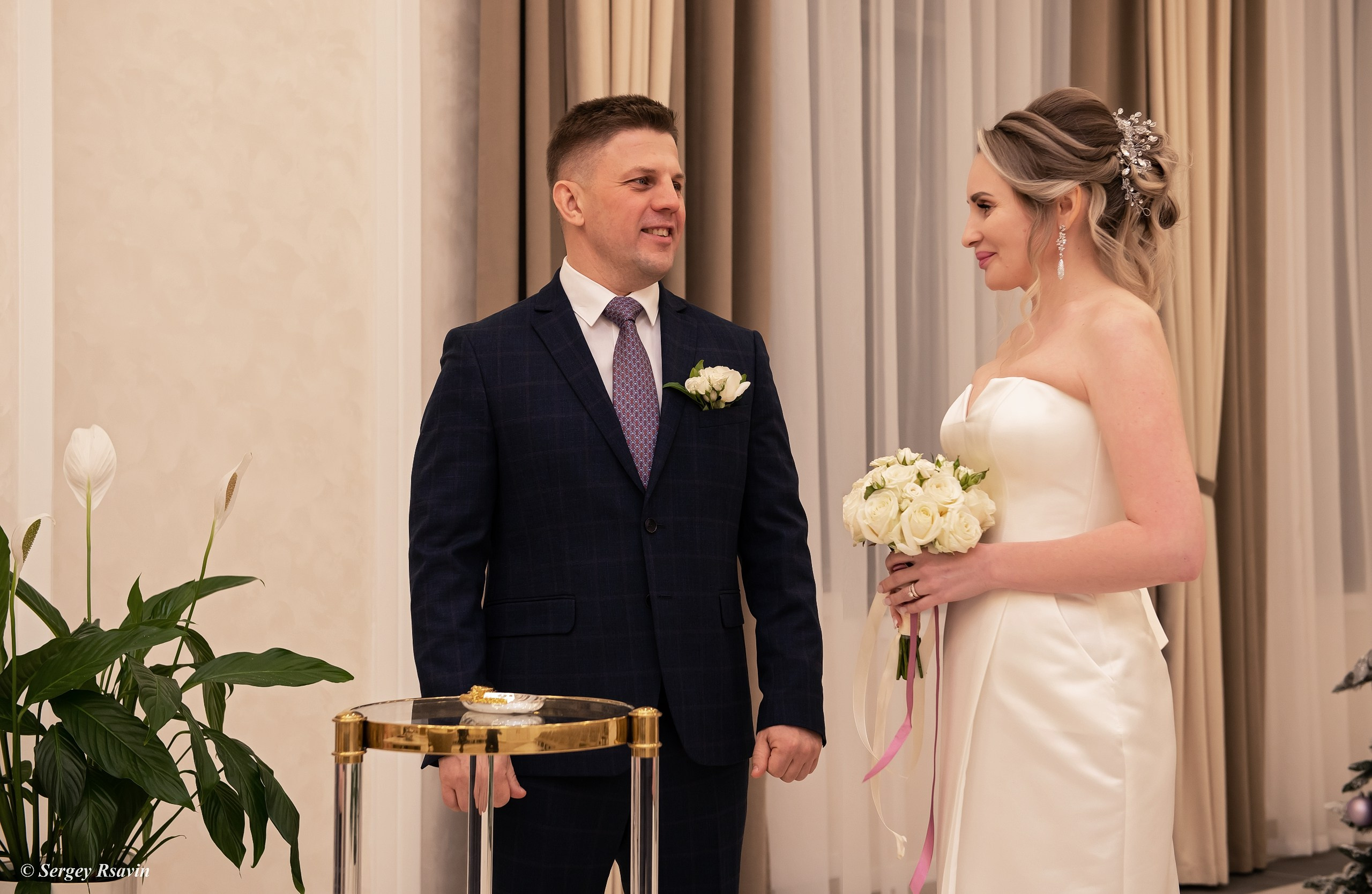 В Бутовском ЗАГСе. Фотограф в Москве Сергей Рсавин