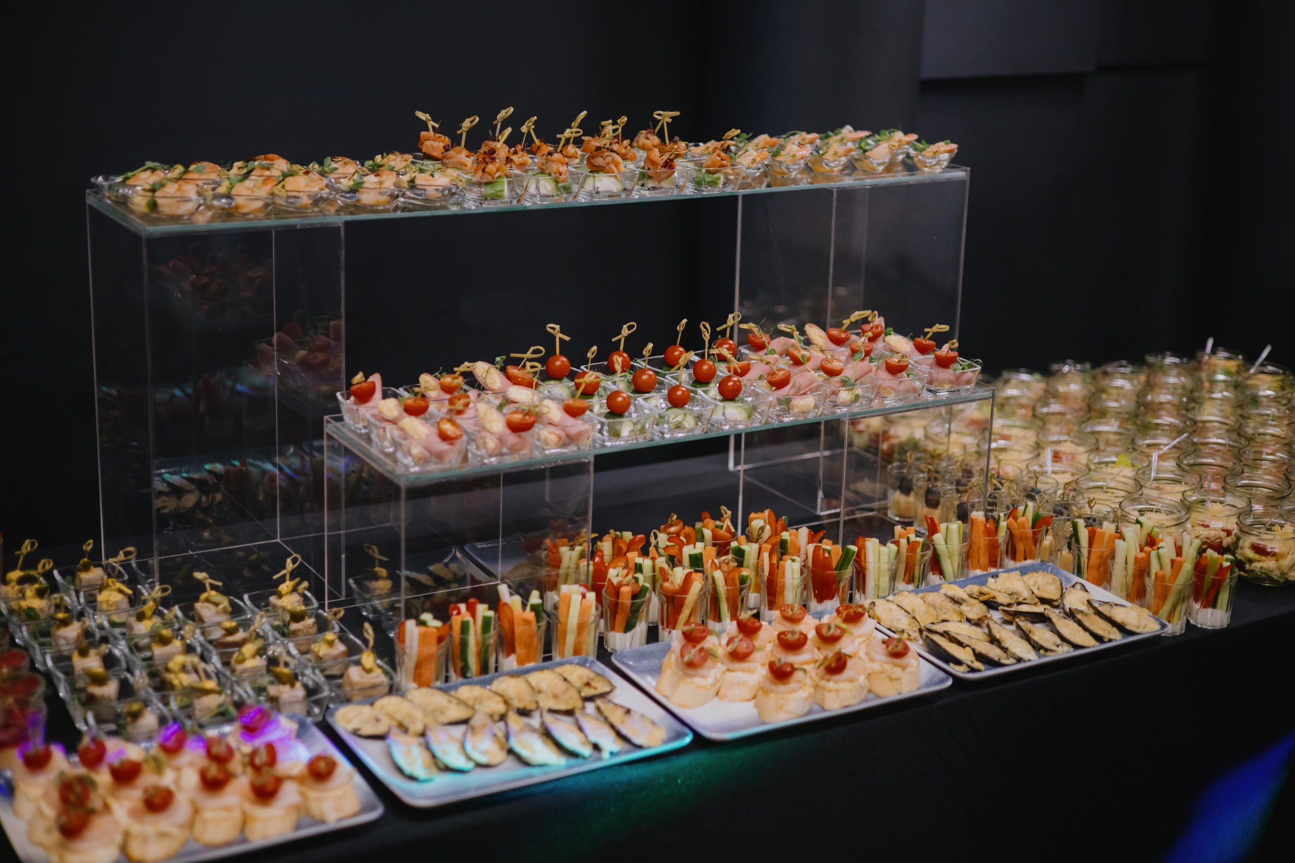 See `You Perfume. Фотограф в Москве и Санкт-Петербурге Дарина