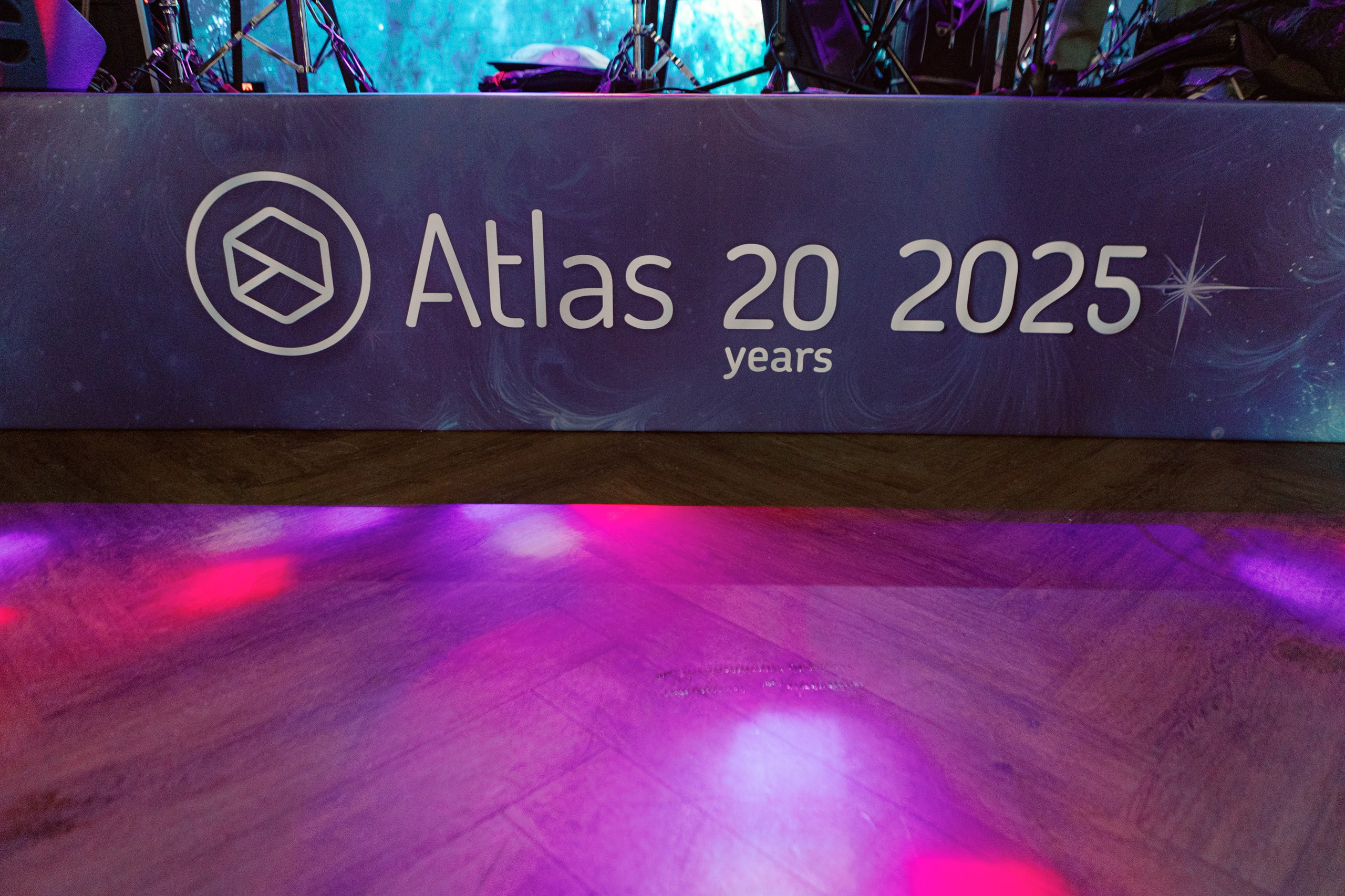 Atlas корпоратив. LEVORIGINAL