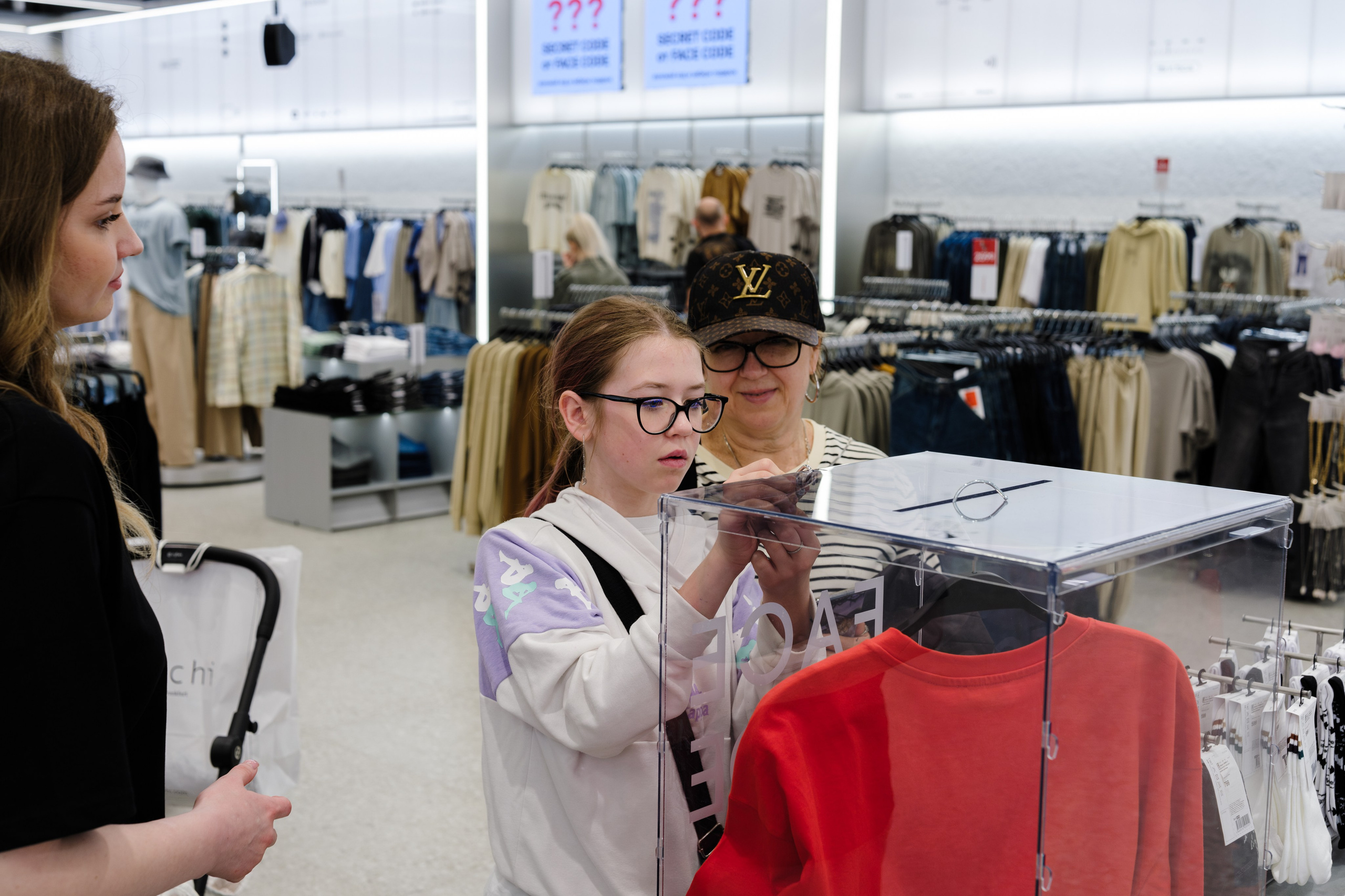 Открытие FACECODE. Репортажный и портретный фотограф в Москве Илья Спиридонов