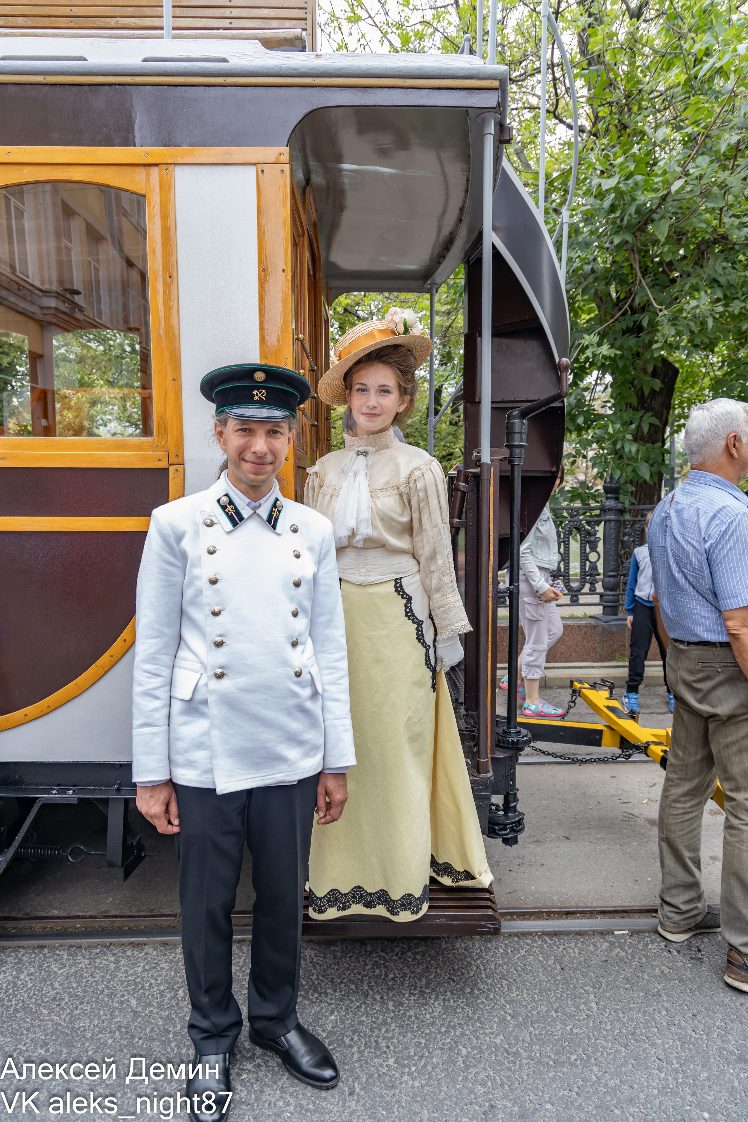Ретро парад трамваем Москва 2023. Репортажный, семейный и студийный фотограф в Москве Демин Алексей