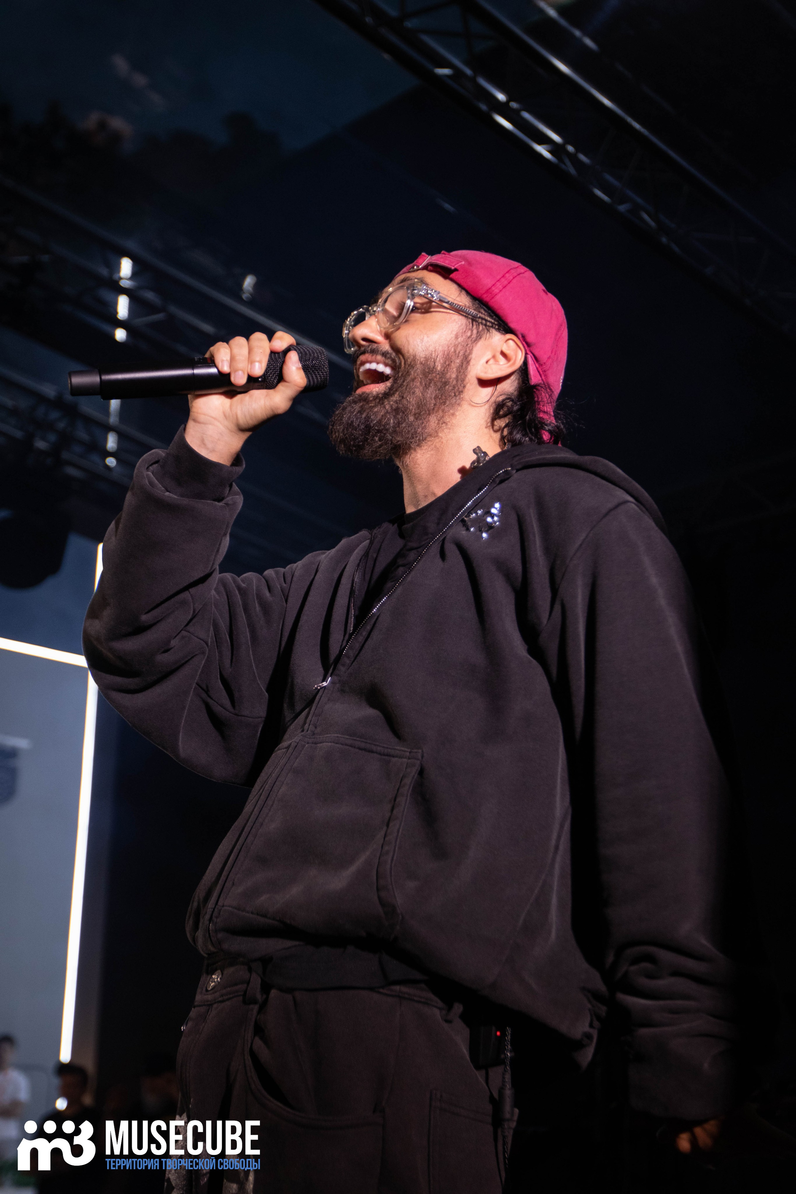 МОТ. Концертный фотограф