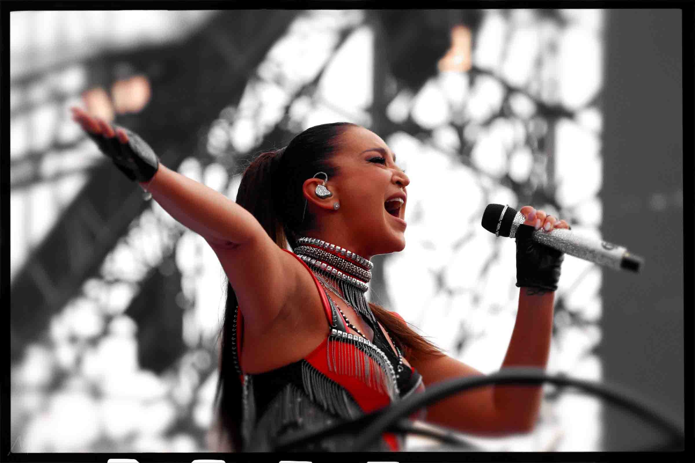 Ольга Бузова // VK фест Москва. Концертный фотограф