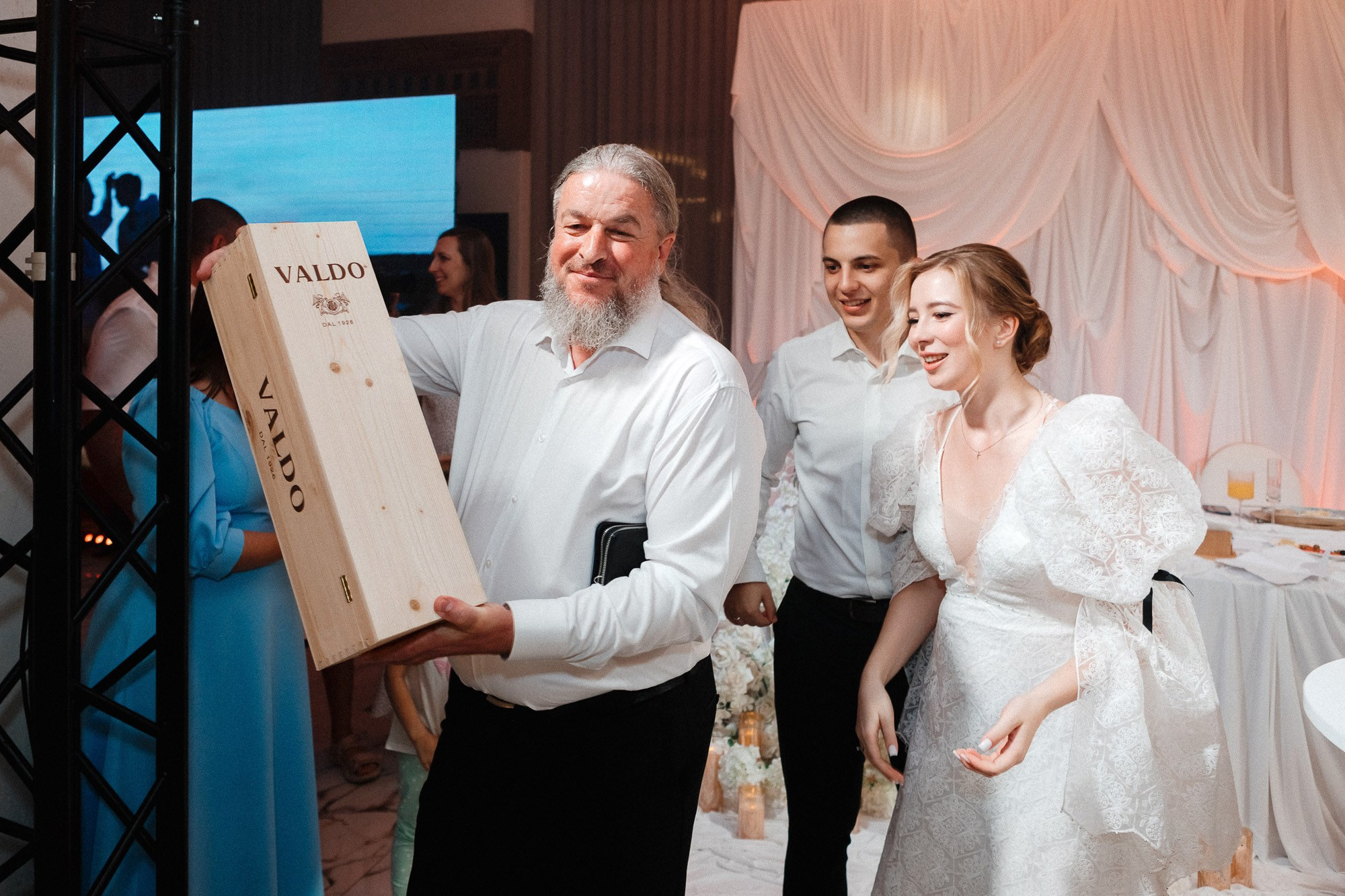 Ярослав и Елизавета — Венчание и Свадьба. Свадебный фотограф, фотосъемка в Крыму, Севастополе, Симферополе, Ялте