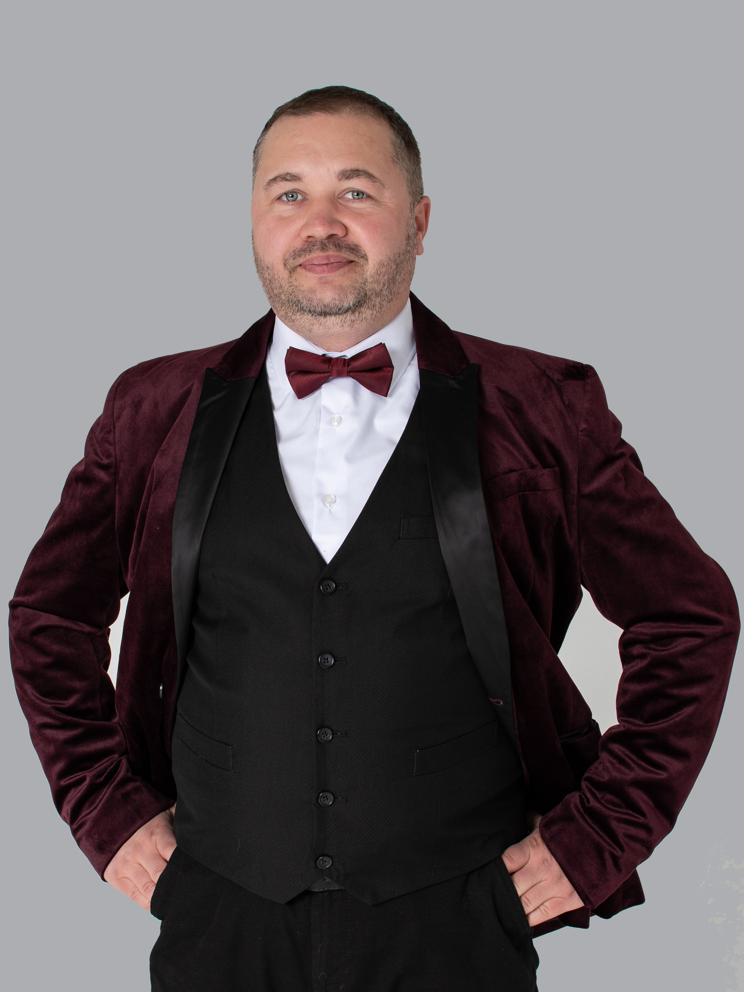 Портретная съёмка. Вячеслав Хасаншин Фотограф для бизнеса Екатеринбург — контент для сайта и соцсетей под ключ