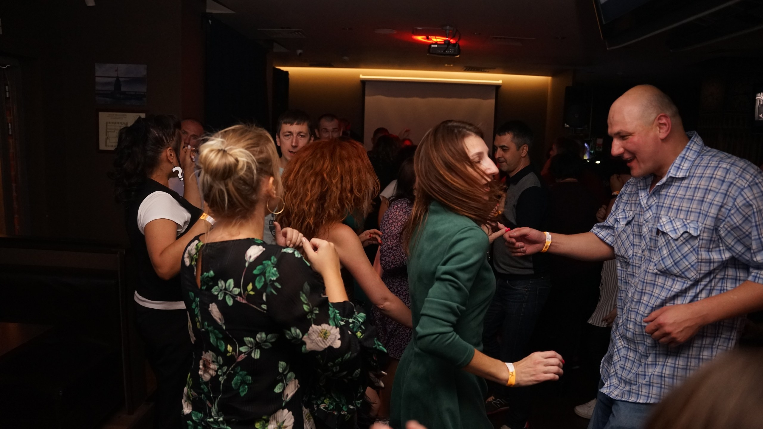 «И снова…» Клубная вечеринка | 03.09.22. Галерея Фантим