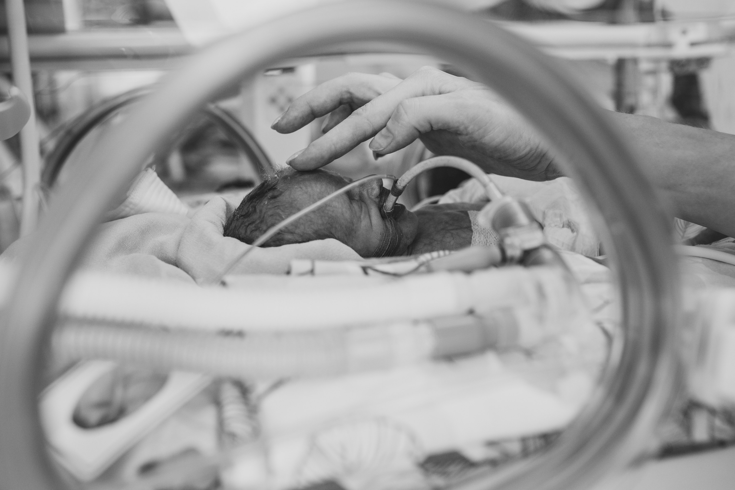 Фотопроект ко дню недоношенного ребенка в НИИ ОММ. Фотограф для мам Екатеринбург