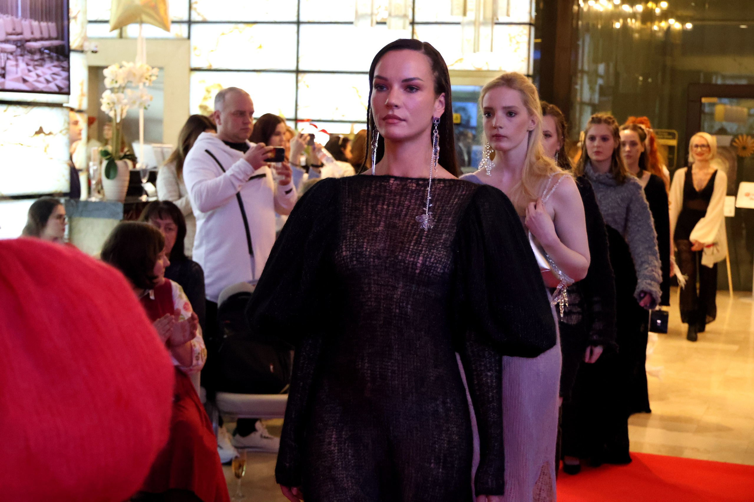 Показ бренда «LA HORSE» Лайны Чайка и&nbsp;Аллы Балагура в отеле PALMIRA BC