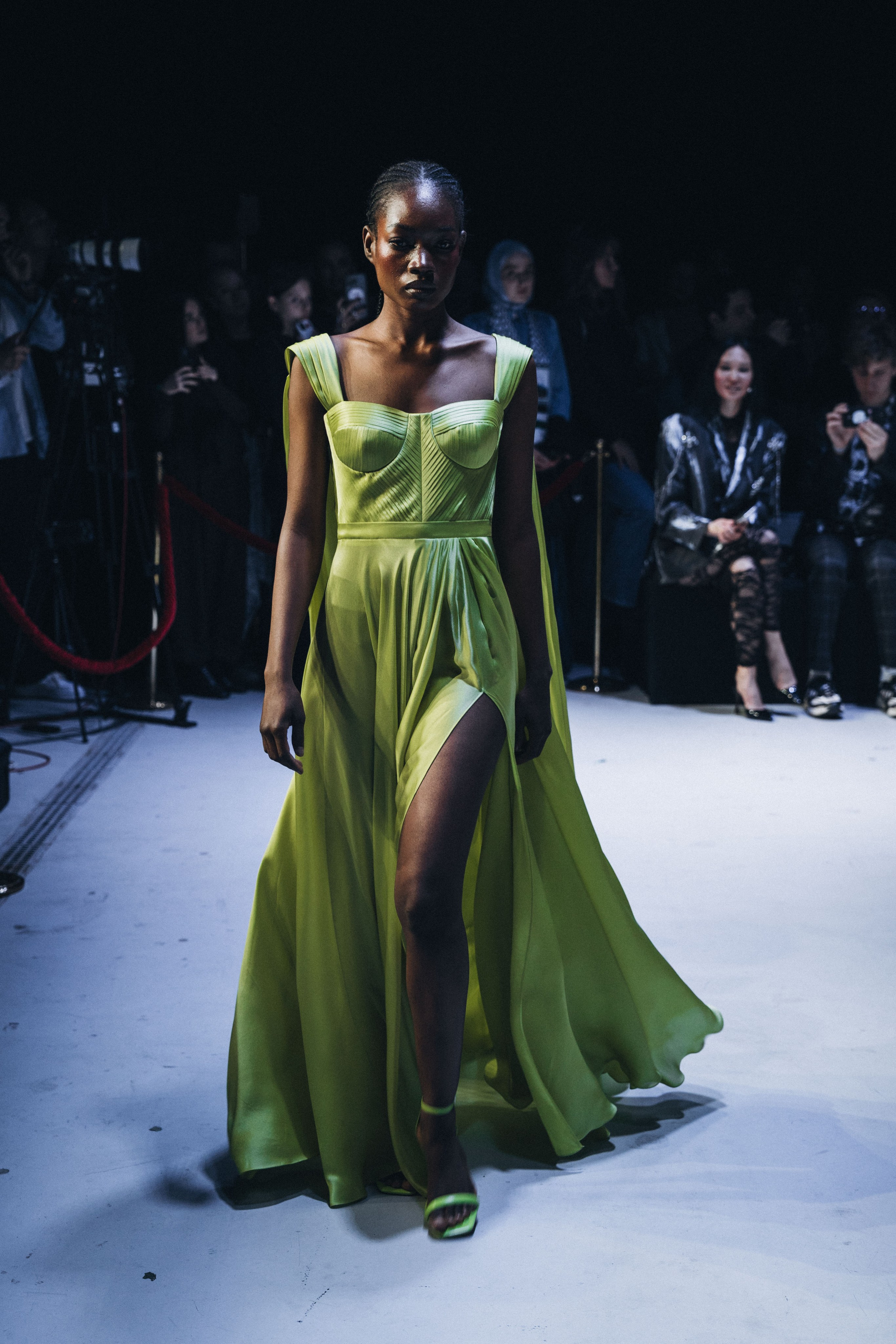 MOSCOW FASHION WEEK 2025. Фотограф Гвоздева Варвара / Москва