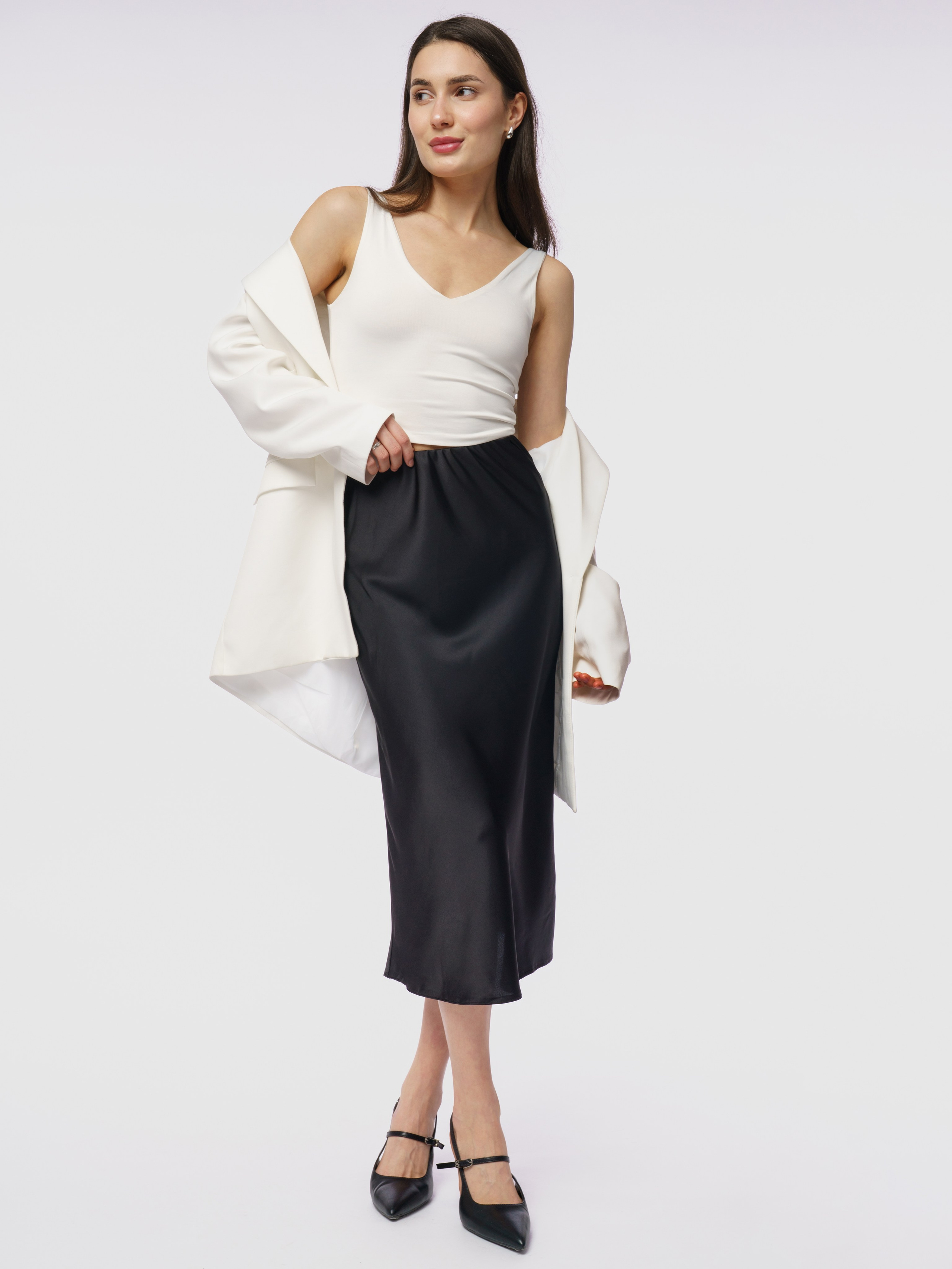 Анна, 40-42 р-р, рост 168. KED Production — продакшн из СПб. Создаём фото, видео и контент, который помогает брендам и селлерам продавать больше