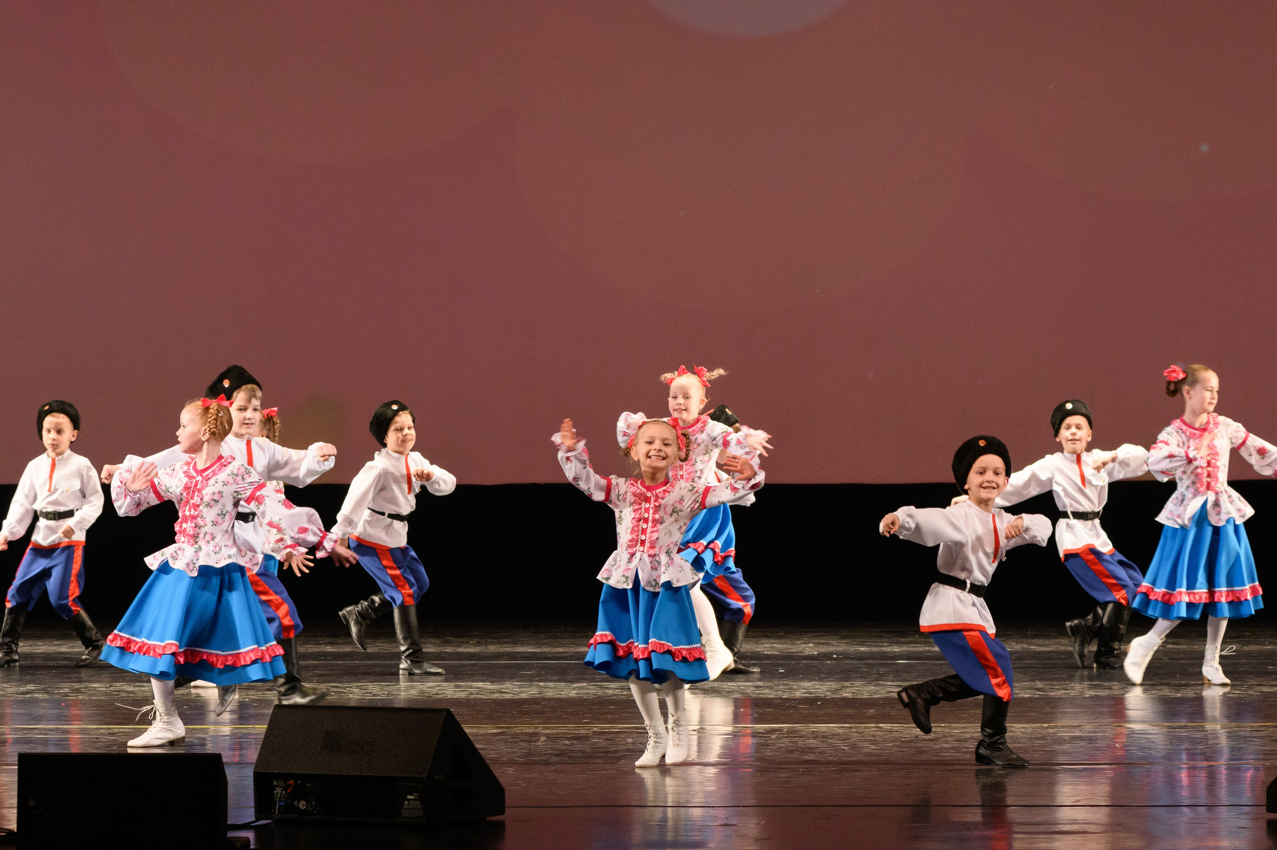 23 апреля, часть 2, БКЗ Октябрьский, г. Санкт-Петербург. Золотое яблочко