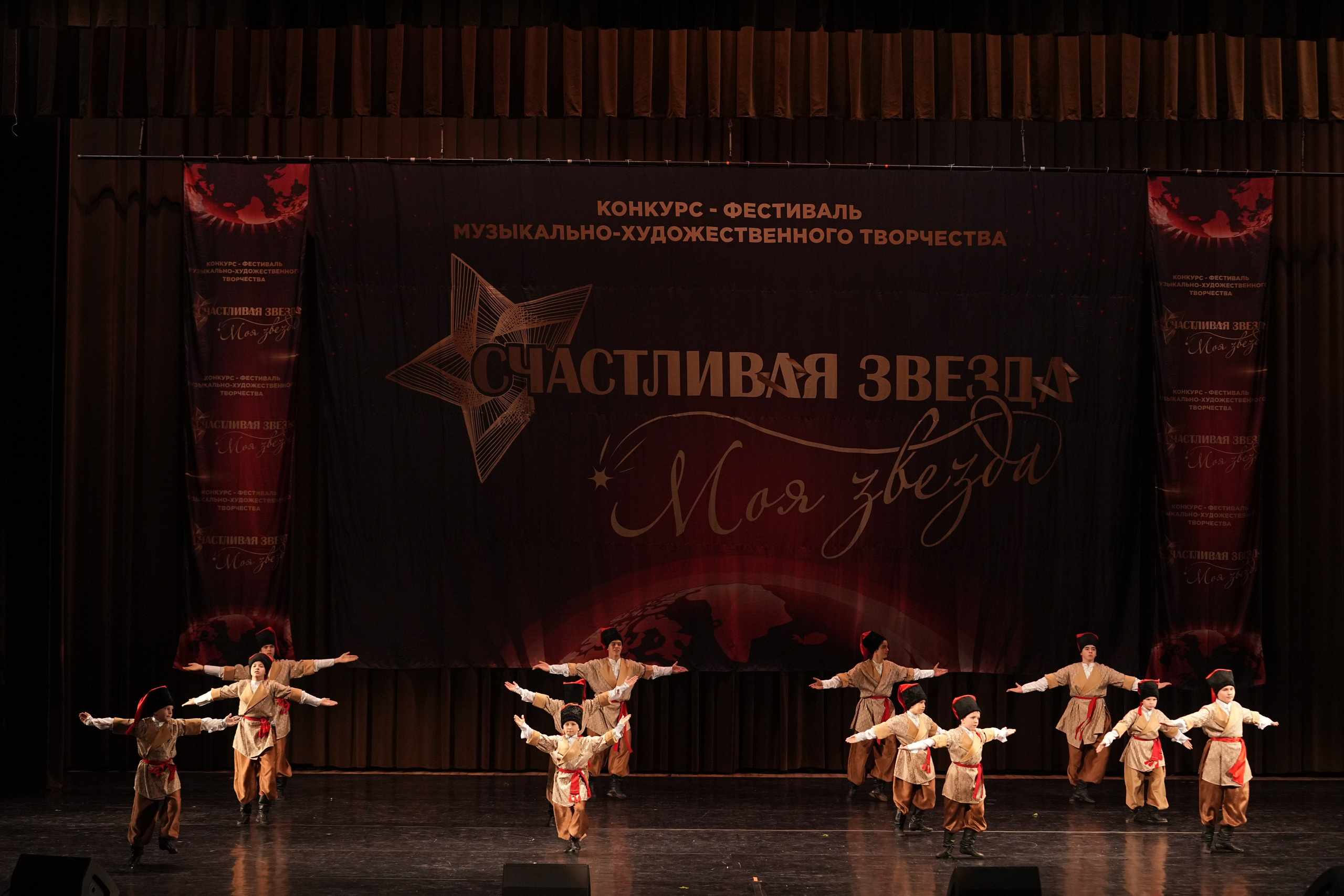 7 декабря, блок 2, г. Москва. Золотое яблочко