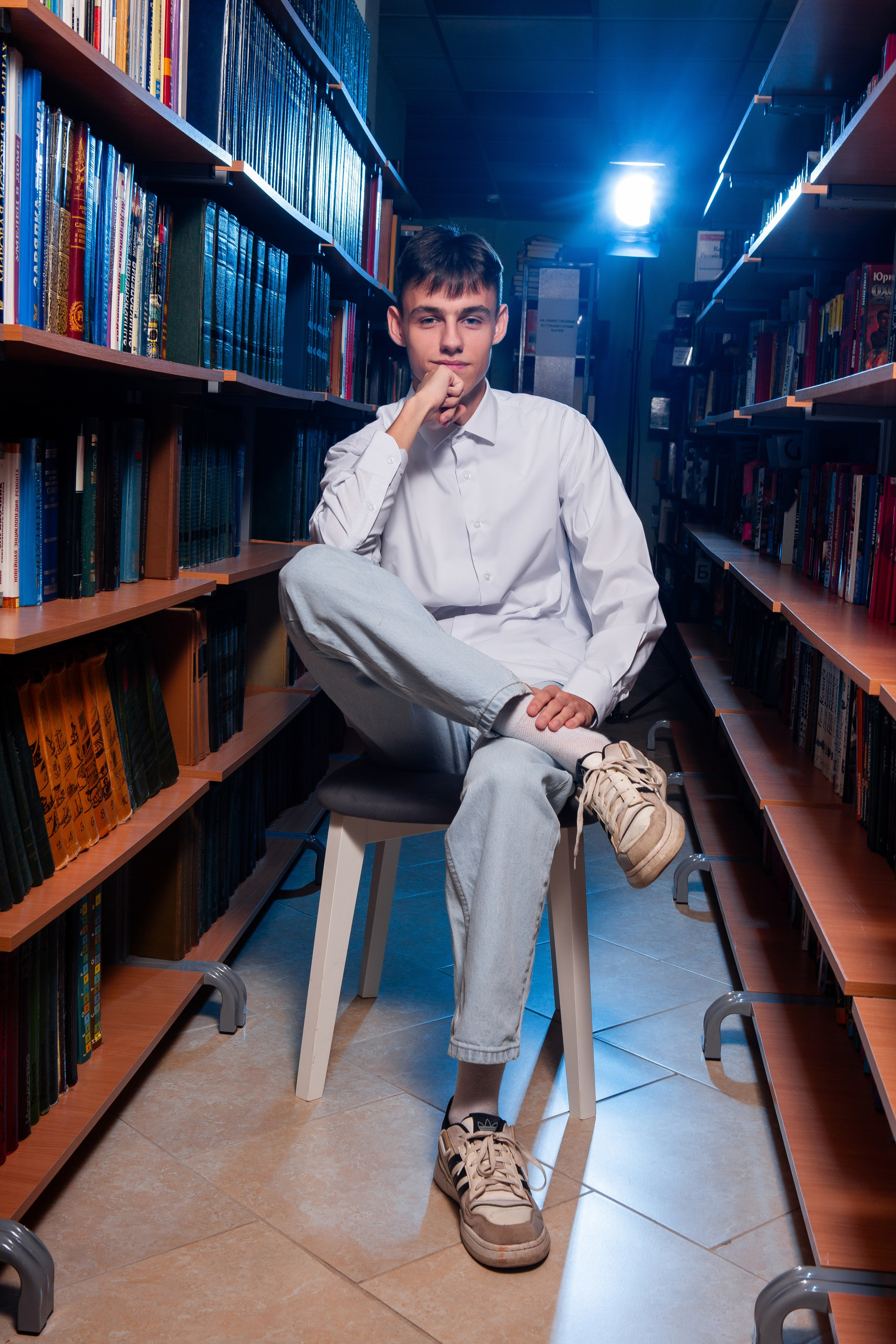 Съемка в библиотеке для 11 класса #1. Профессиональный фотограф в Мценске и Орловской области