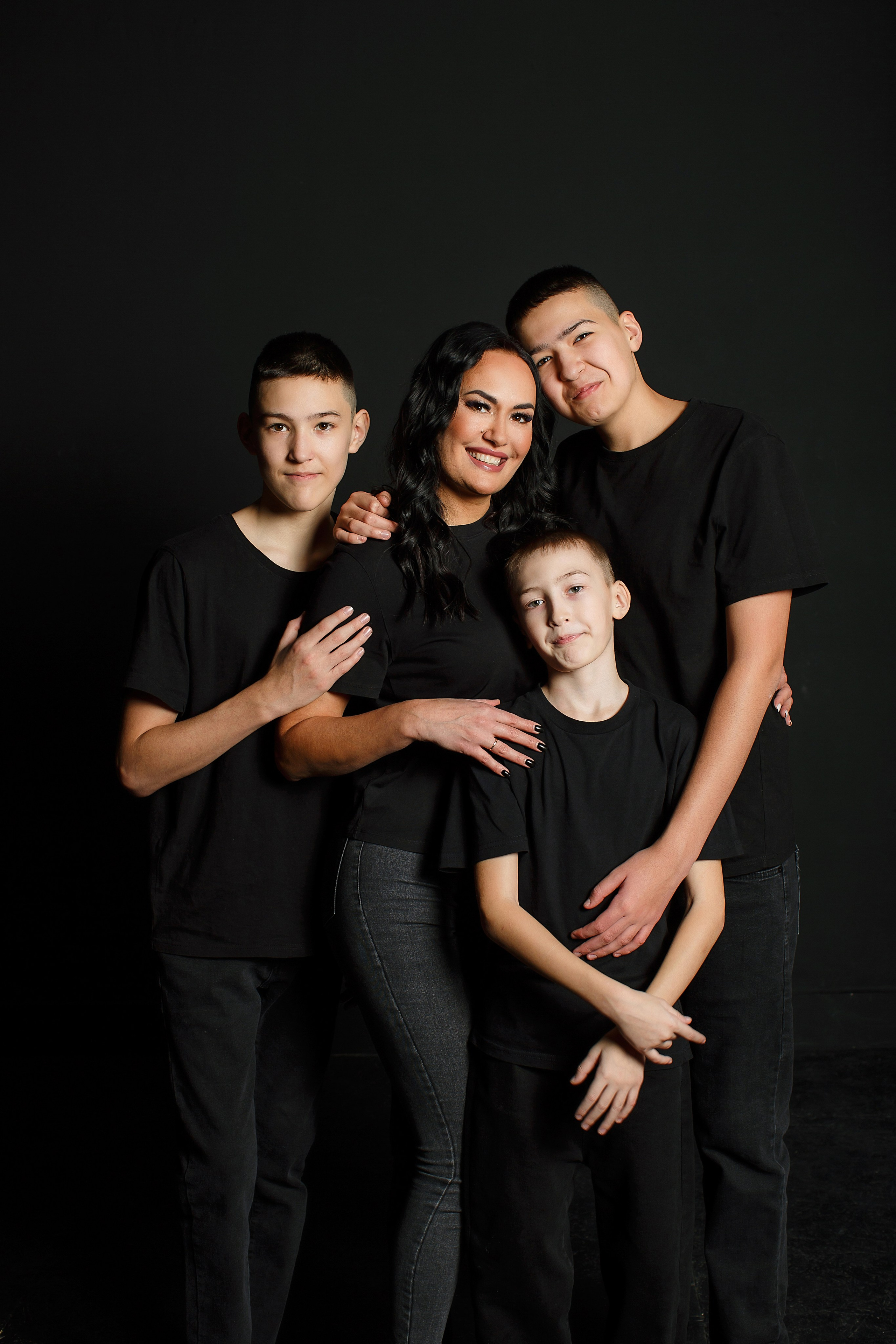 Семейный трендовый портрет. Семейный и детский фотограф в Стерлитамаке Разина Рахмангулова