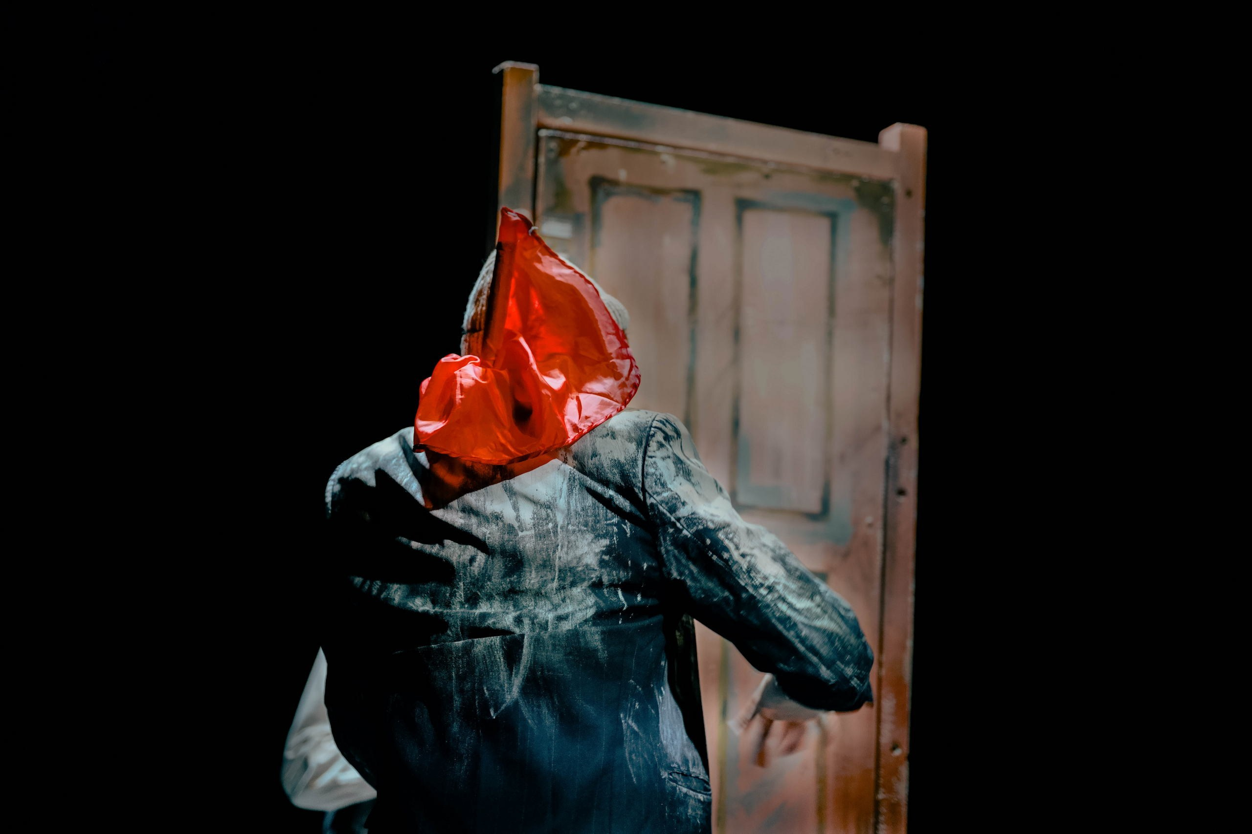 Спектакль «Папа, где ты». Федор Ратчин — фотограф