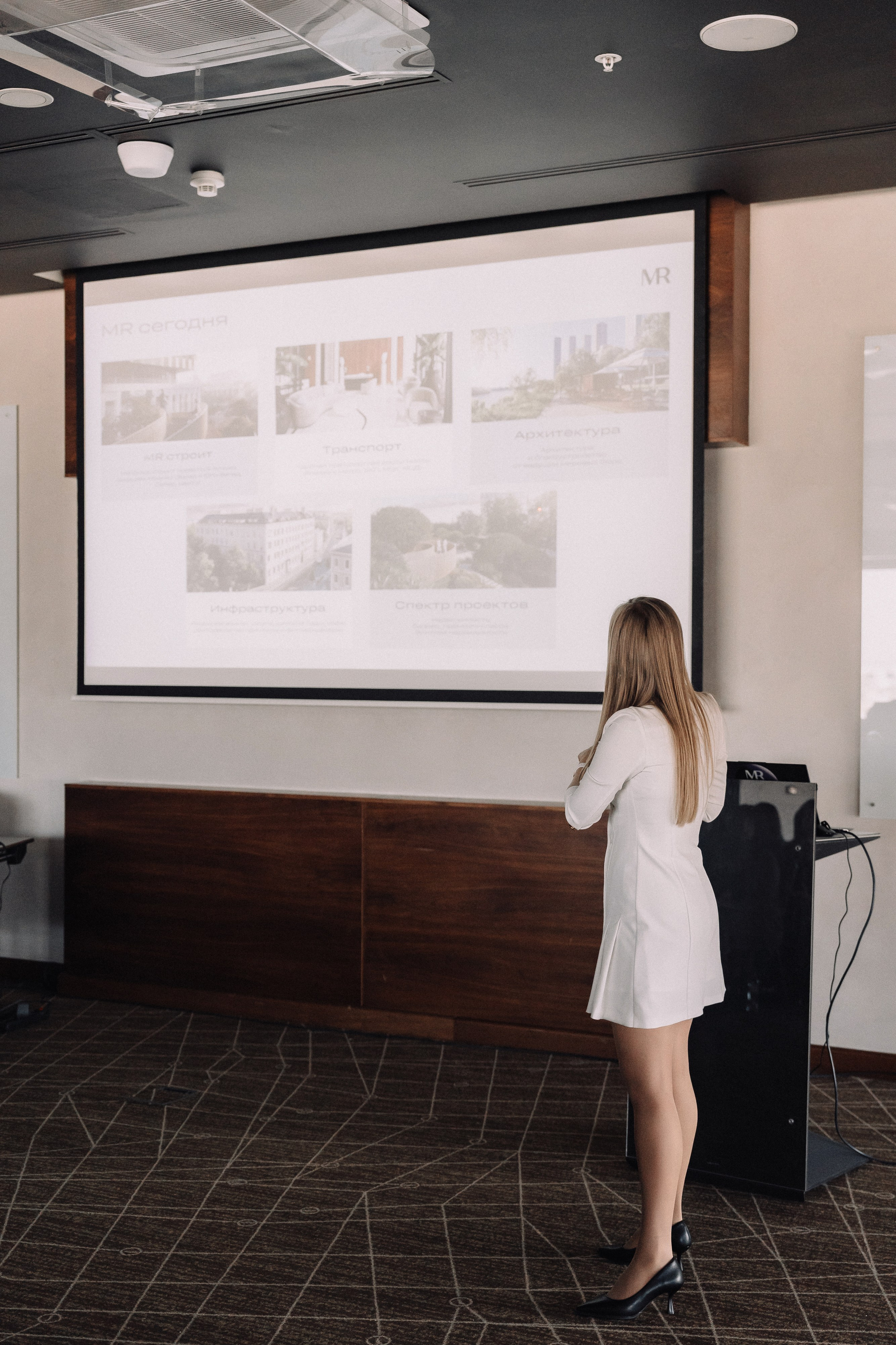 Застройщики Москвы MR (МАРРИОТ). Свадебный и репортажный фотограф в Воронеже Роман Янко