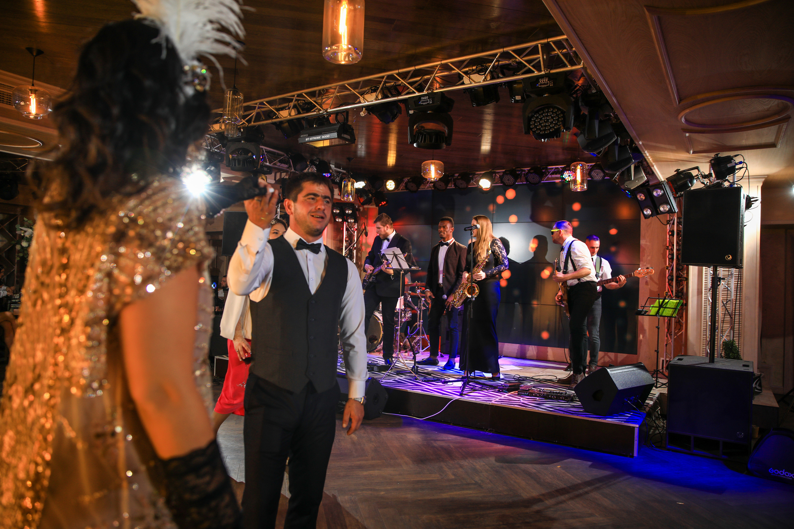 Эдуард и Лиза. Фотограф в Саратове — Свадьба, выпускной, заказать 89376325252