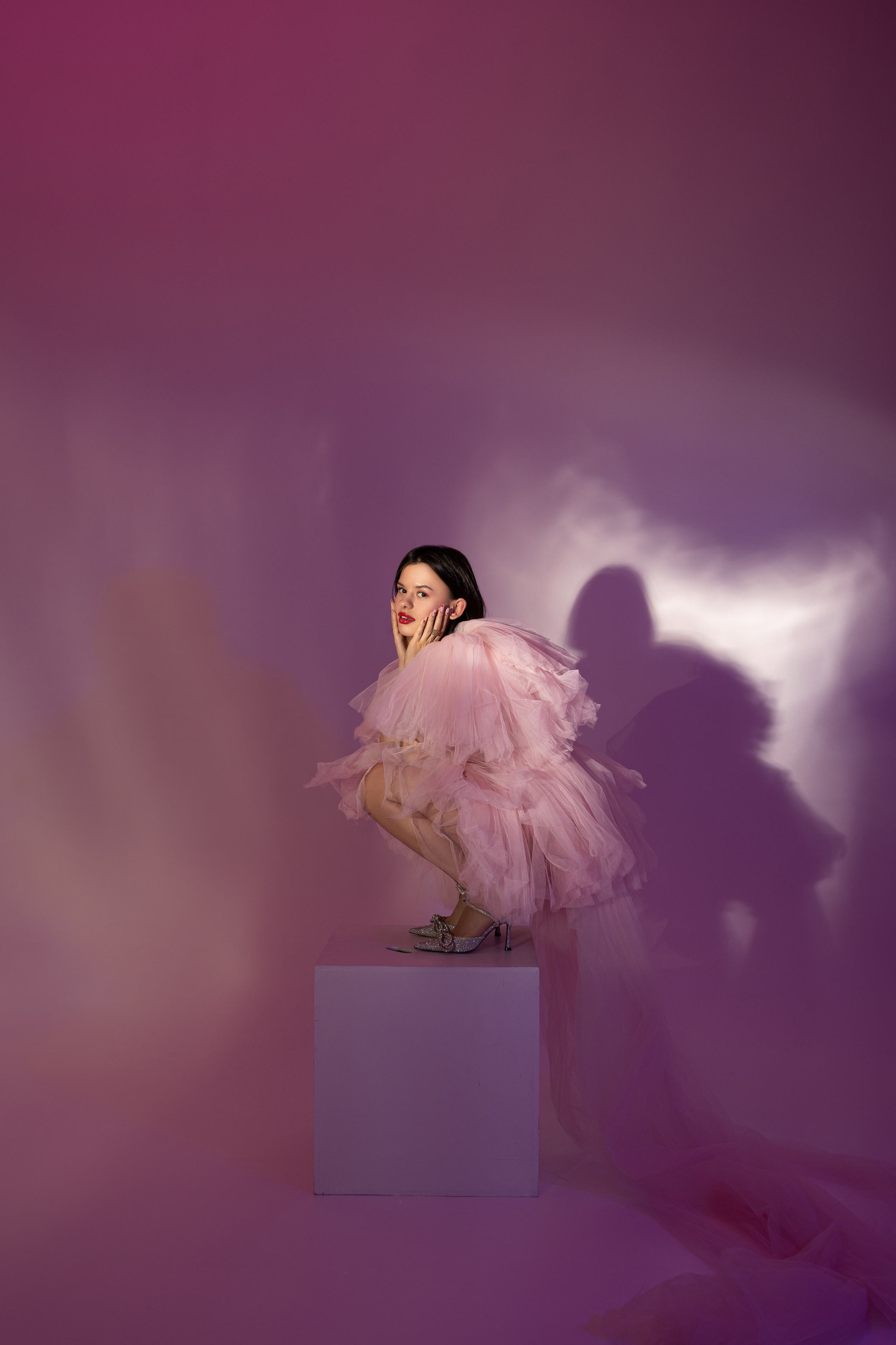 Цветной свет и фигуры. Фотограф Минск