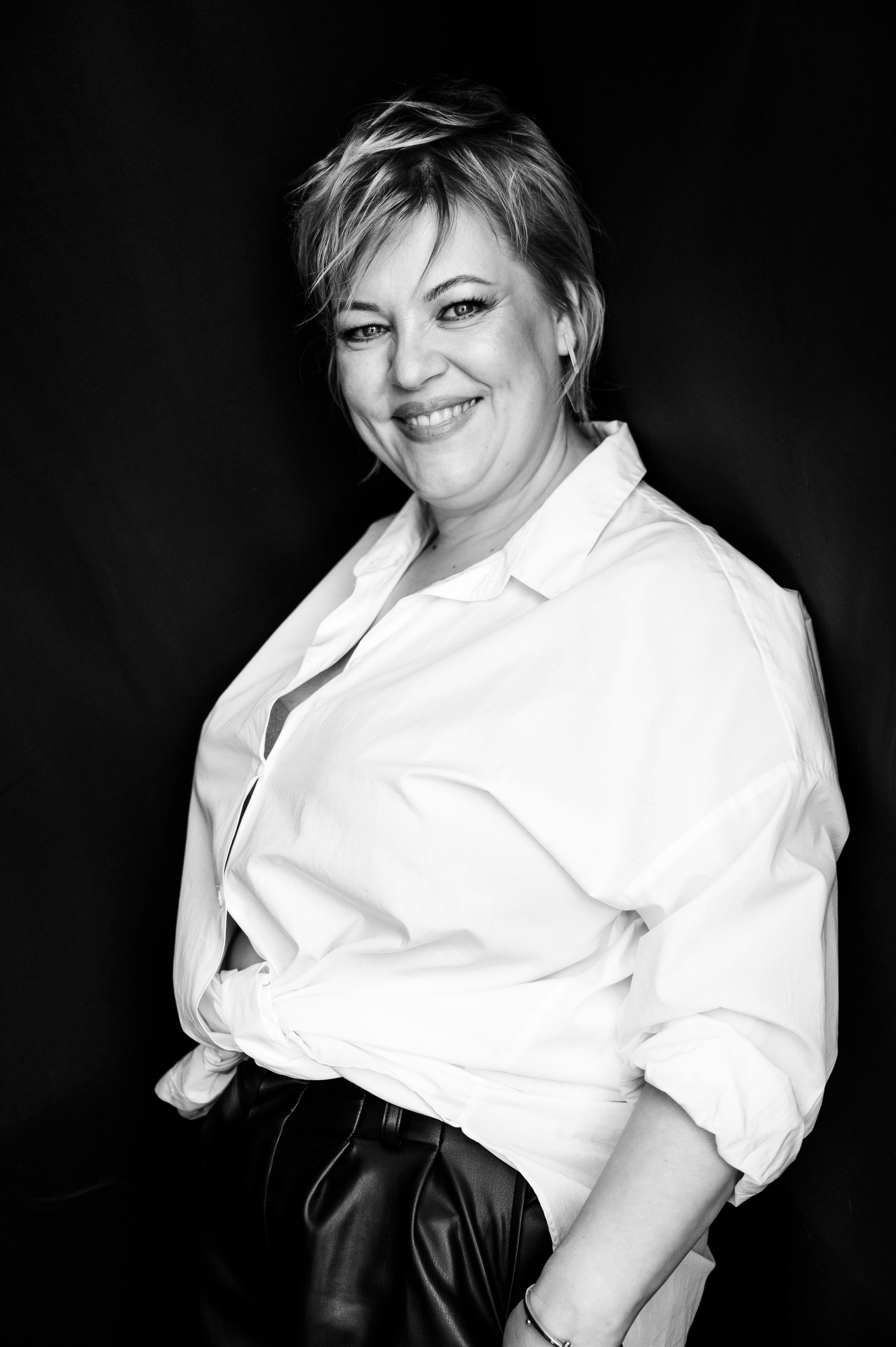 Отзывы о работе фотографа Ивановой Маргариты. Профессиональный фотограф беременности в СПБ. Стильные фотосессии беременности в стиле минимализм и классическая фотография