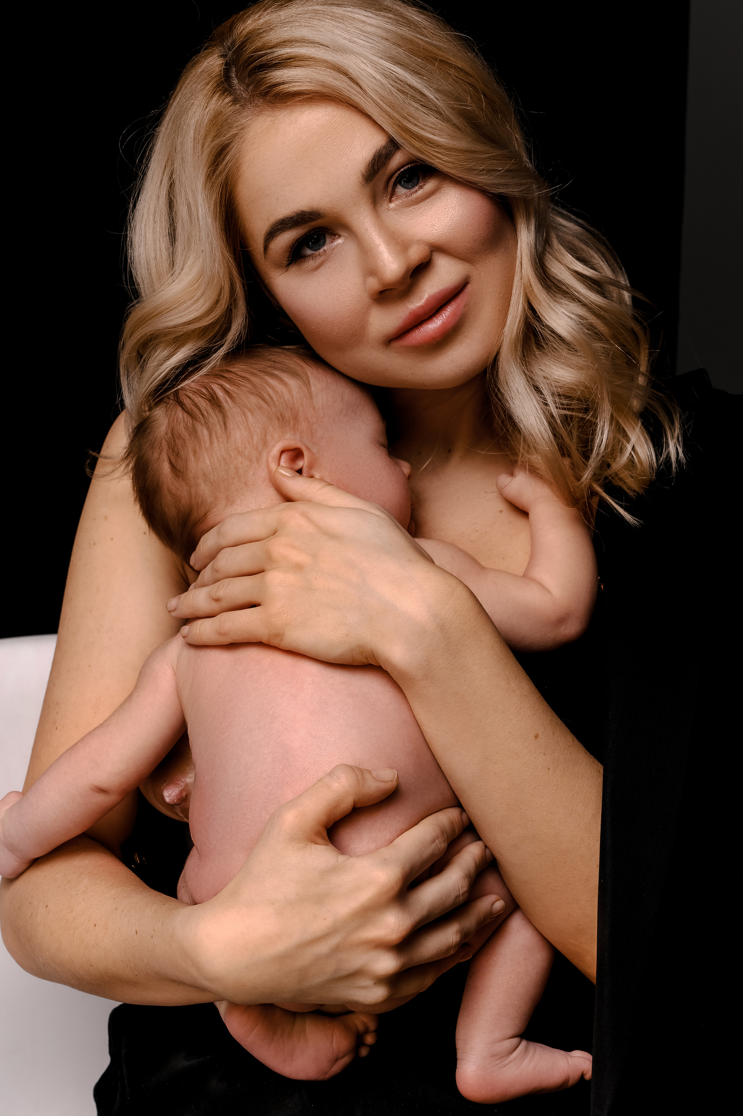 Ирочка. Профессиональный фотограф беременности в СПБ. Стильные фотосессии беременности в стиле минимализм и классическая фотография