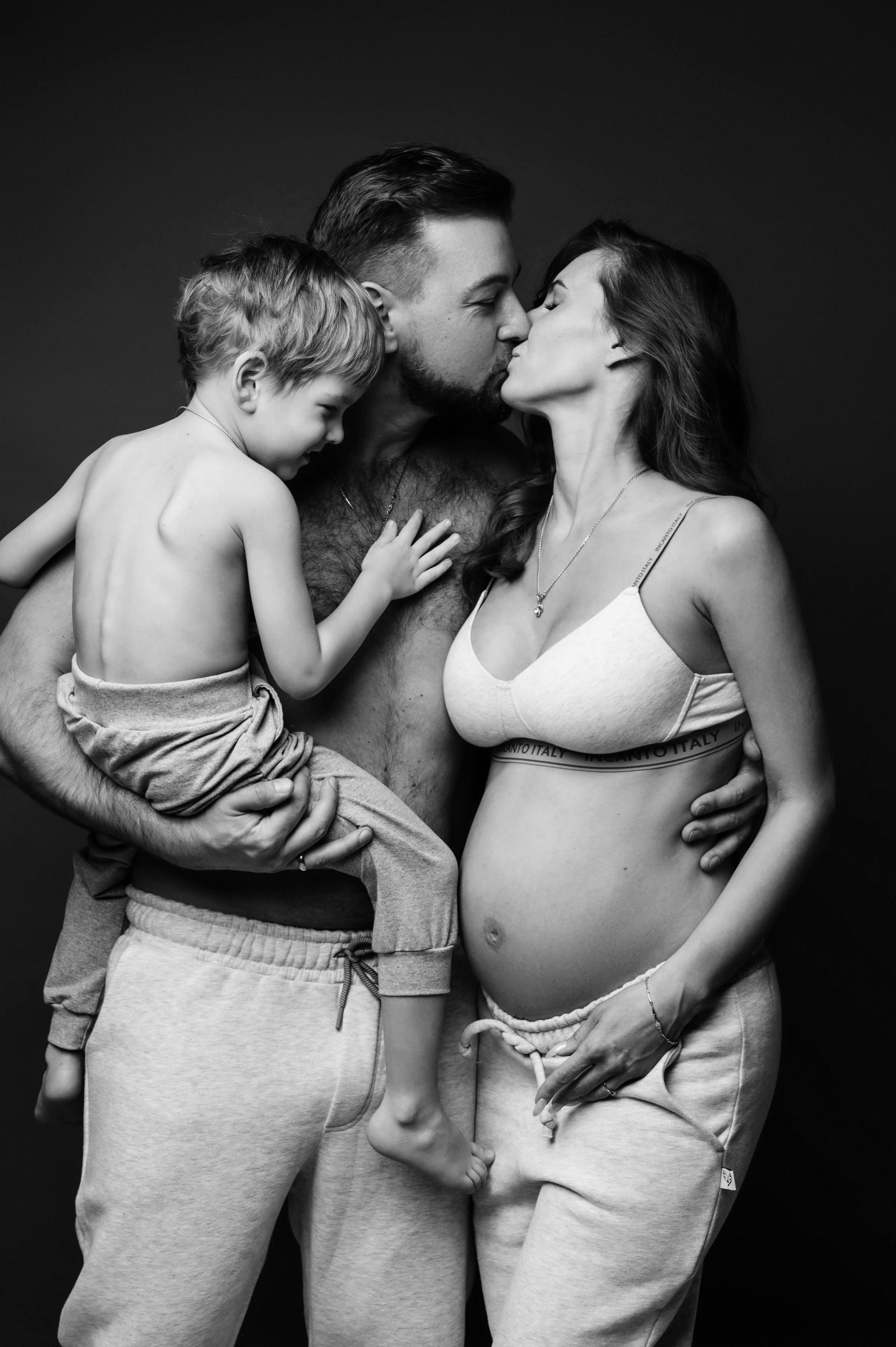 Галина. Профессиональный фотограф беременности в СПБ. Стильные фотосессии беременности в стиле минимализм и классическая фотография