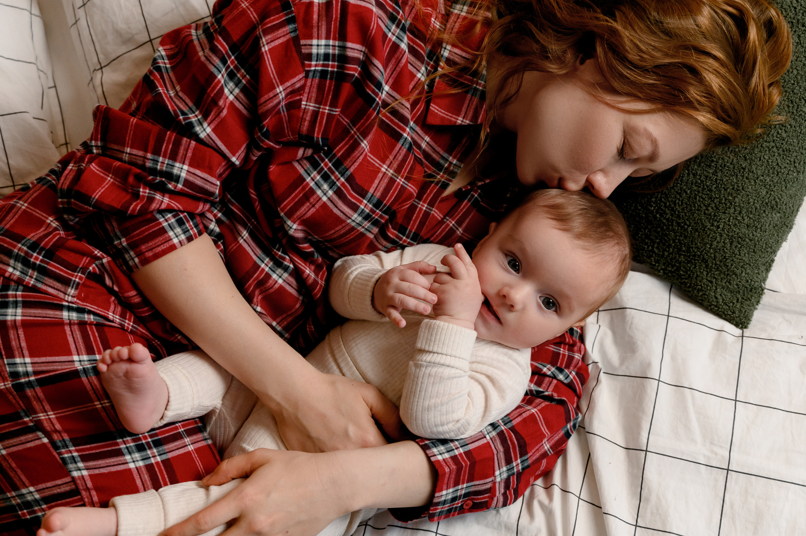 Евгения. Профессиональный фотограф беременности в СПБ. Стильные фотосессии беременности в стиле минимализм и классическая фотография