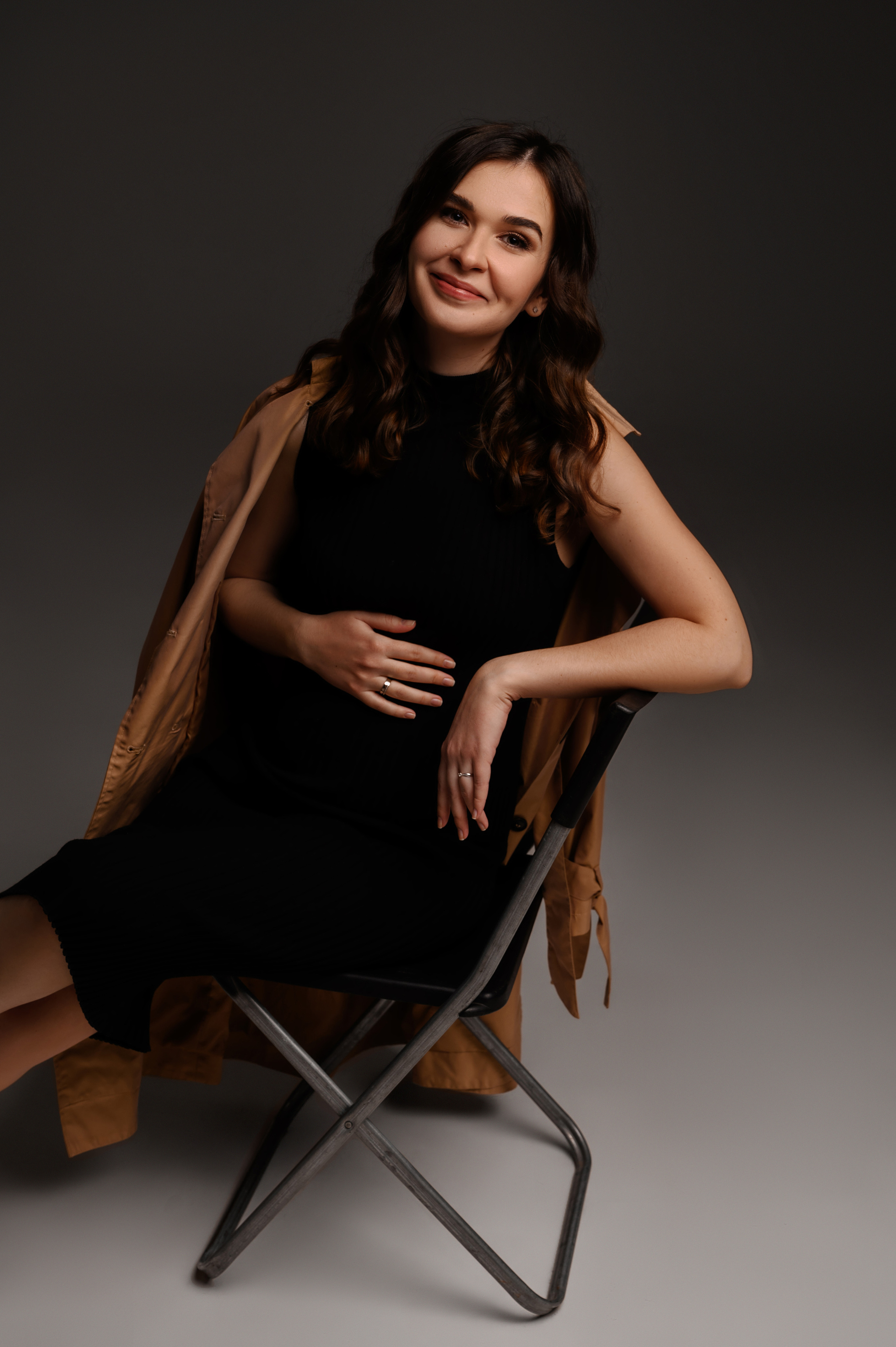 Анна. Профессиональный фотограф беременности в СПБ. Стильные фотосессии беременности в стиле минимализм и классическая фотография