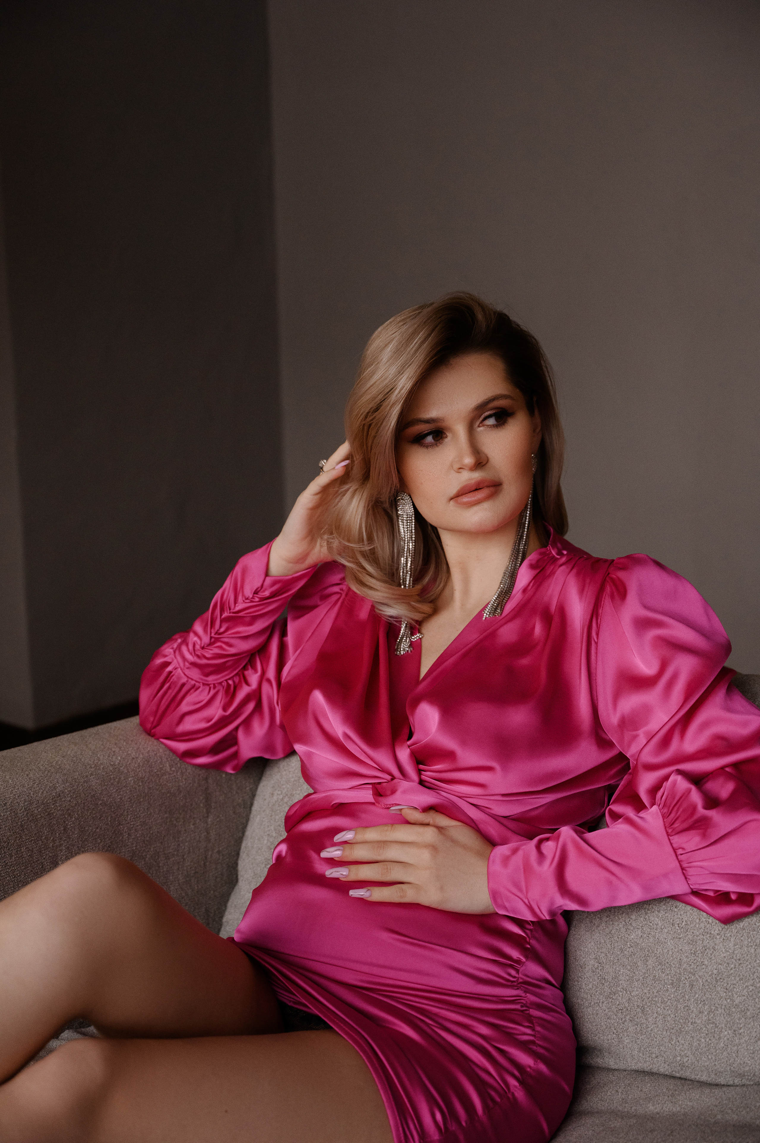 Профессиональный семейный и беременный фотограф в Санкт-Петербурге — Маргарита Иванова. Индивидуальные фотосессии под ключ: от образа до гот. Профессиональный фотограф беременности в СПБ. Стильные фотосессии беременности в стиле минимализм и классическая фотография