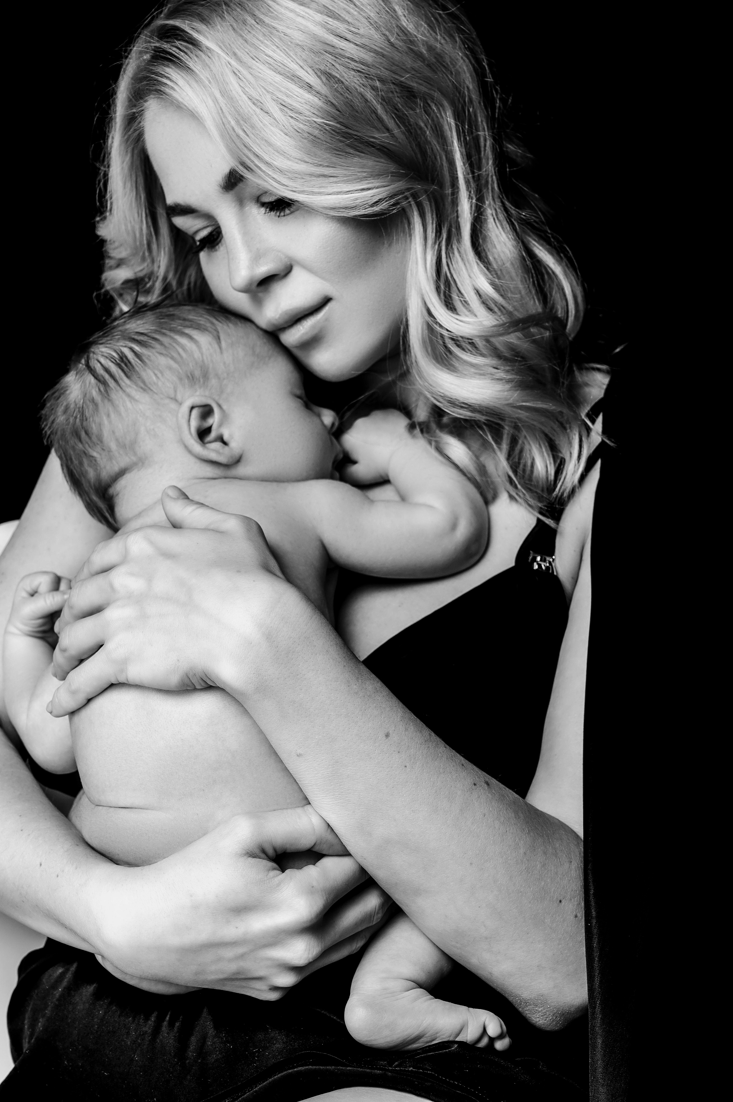 Ирочка. Профессиональный фотограф беременности в СПБ. Стильные фотосессии беременности в стиле минимализм и классическая фотография