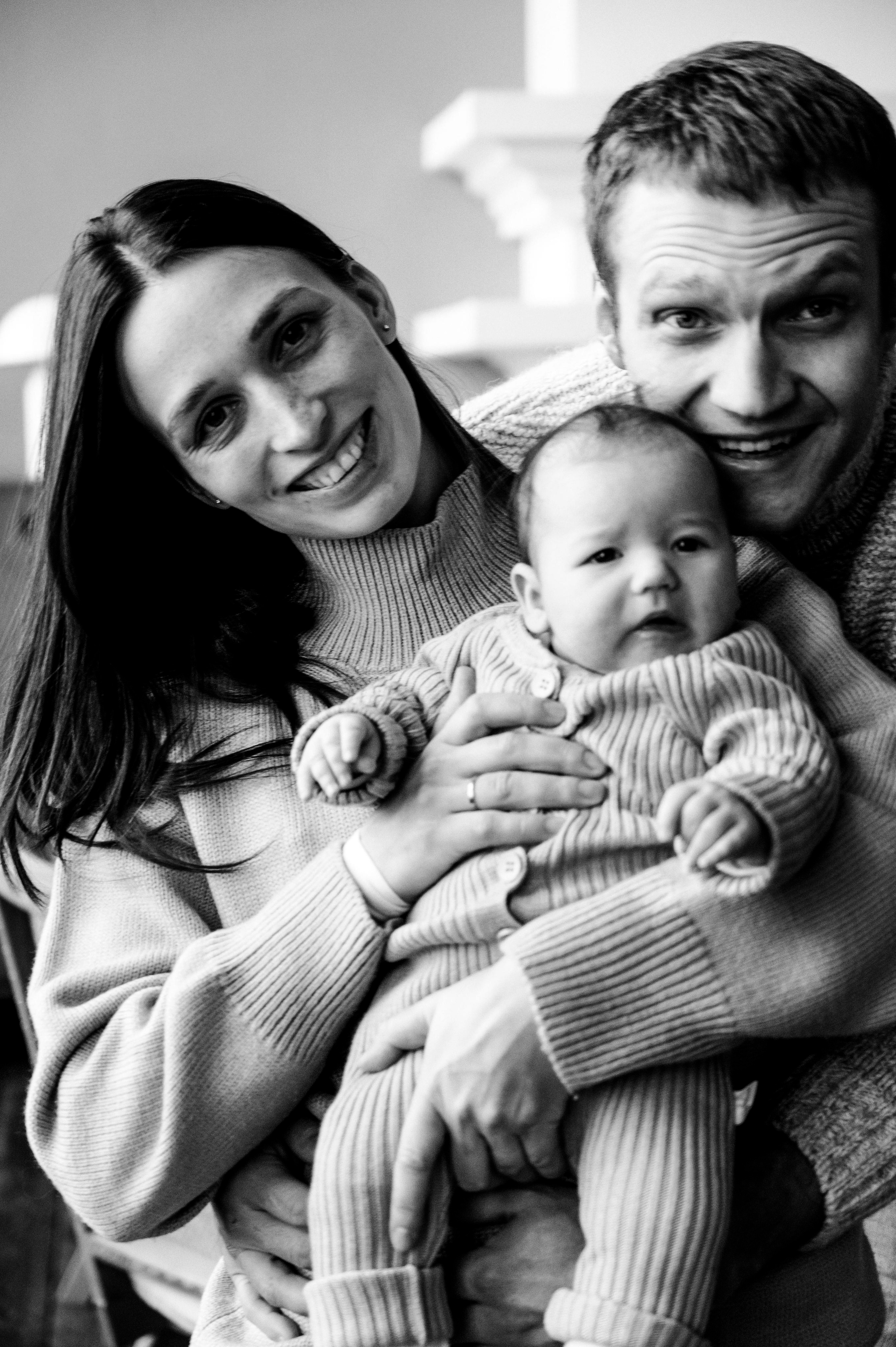 Поля. Профессиональный фотограф беременности в СПБ. Стильные фотосессии беременности в стиле минимализм и классическая фотография