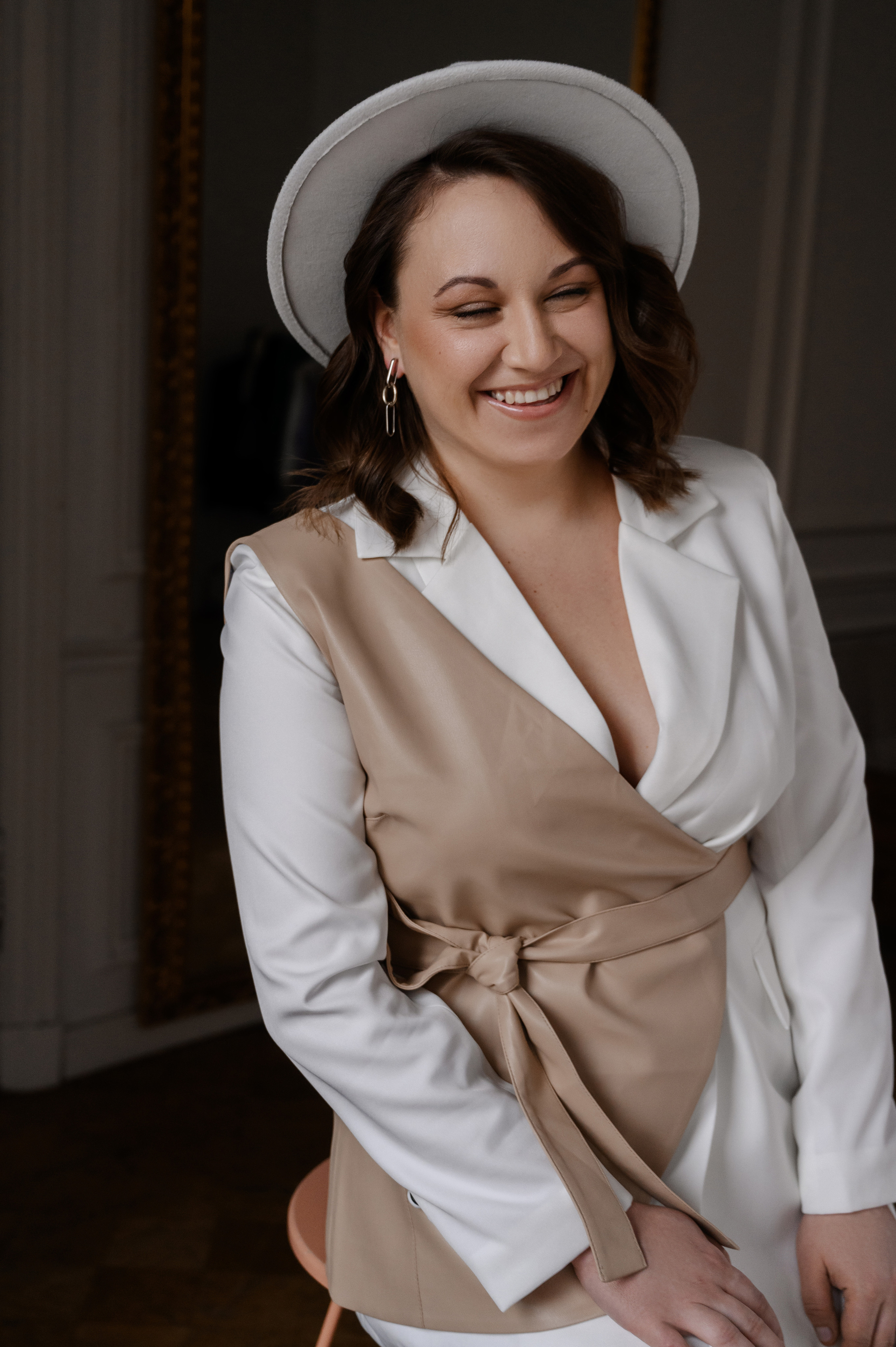 Анна. Профессиональный фотограф беременности в СПБ. Стильные фотосессии беременности в стиле минимализм и классическая фотография