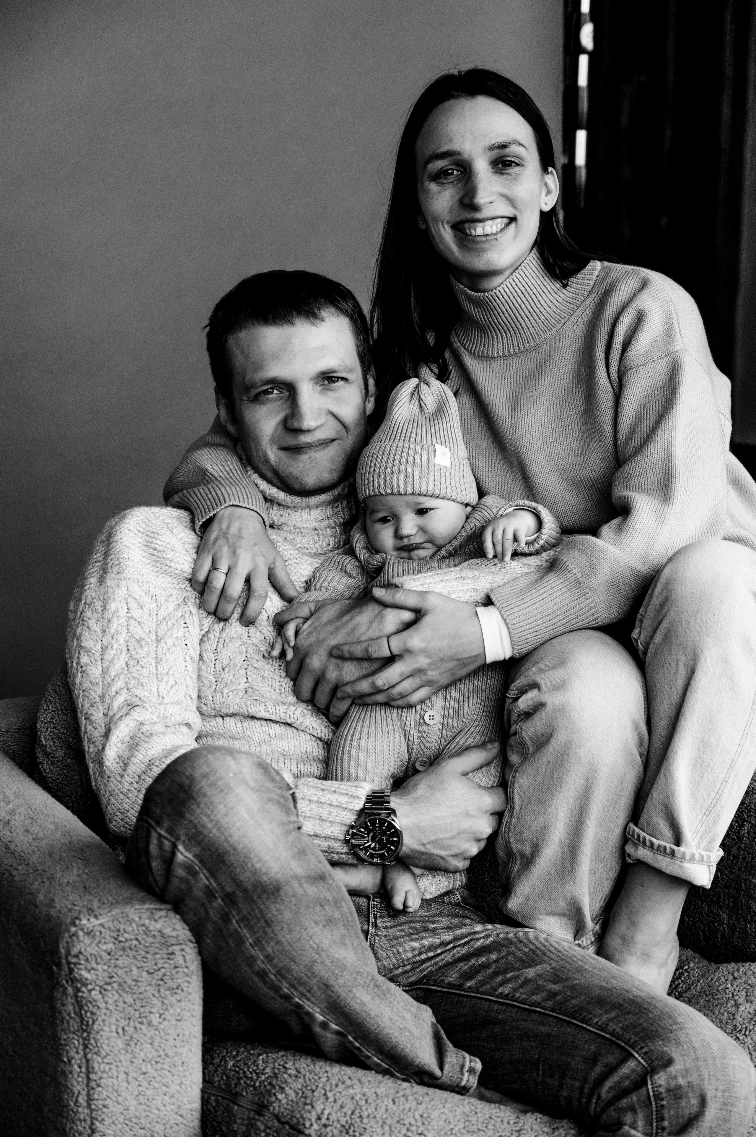 Поля. Профессиональный фотограф беременности в СПБ. Стильные фотосессии беременности в стиле минимализм и классическая фотография