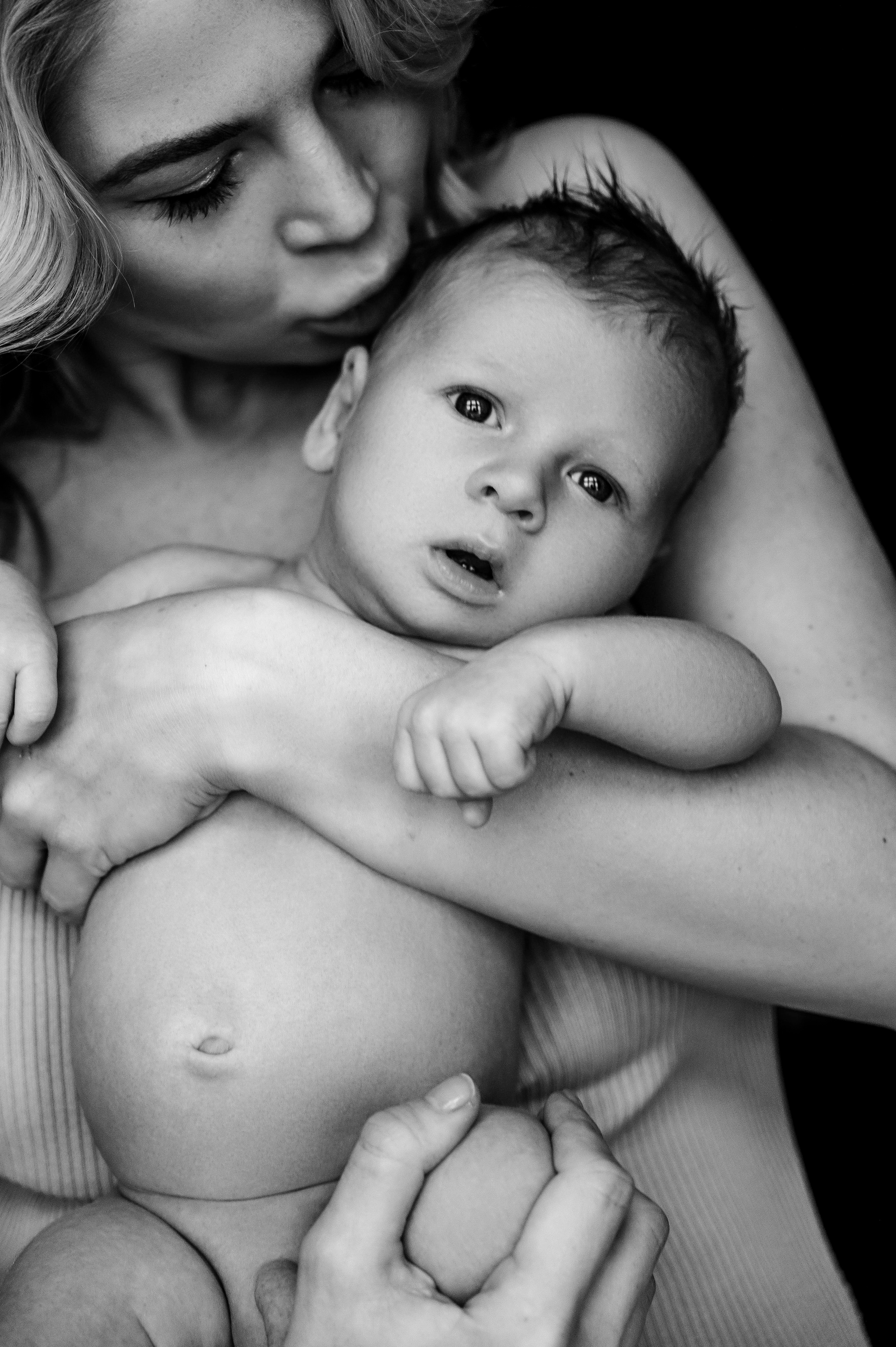 Ирочка. Профессиональный фотограф беременности в СПБ. Стильные фотосессии беременности в стиле минимализм и классическая фотография