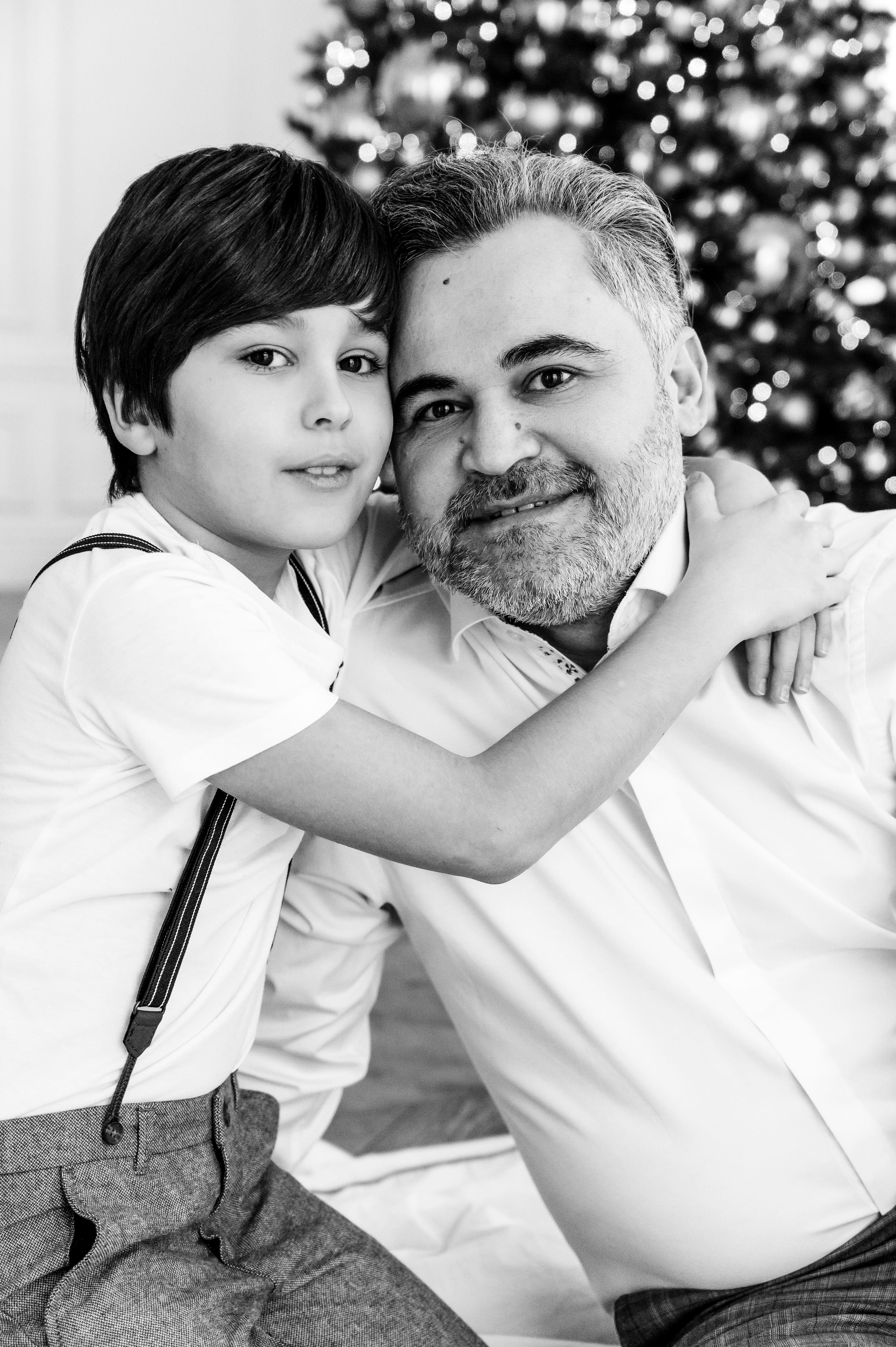 Юля семьей. Профессиональный фотограф беременности в СПБ. Стильные фотосессии беременности в стиле минимализм и классическая фотография