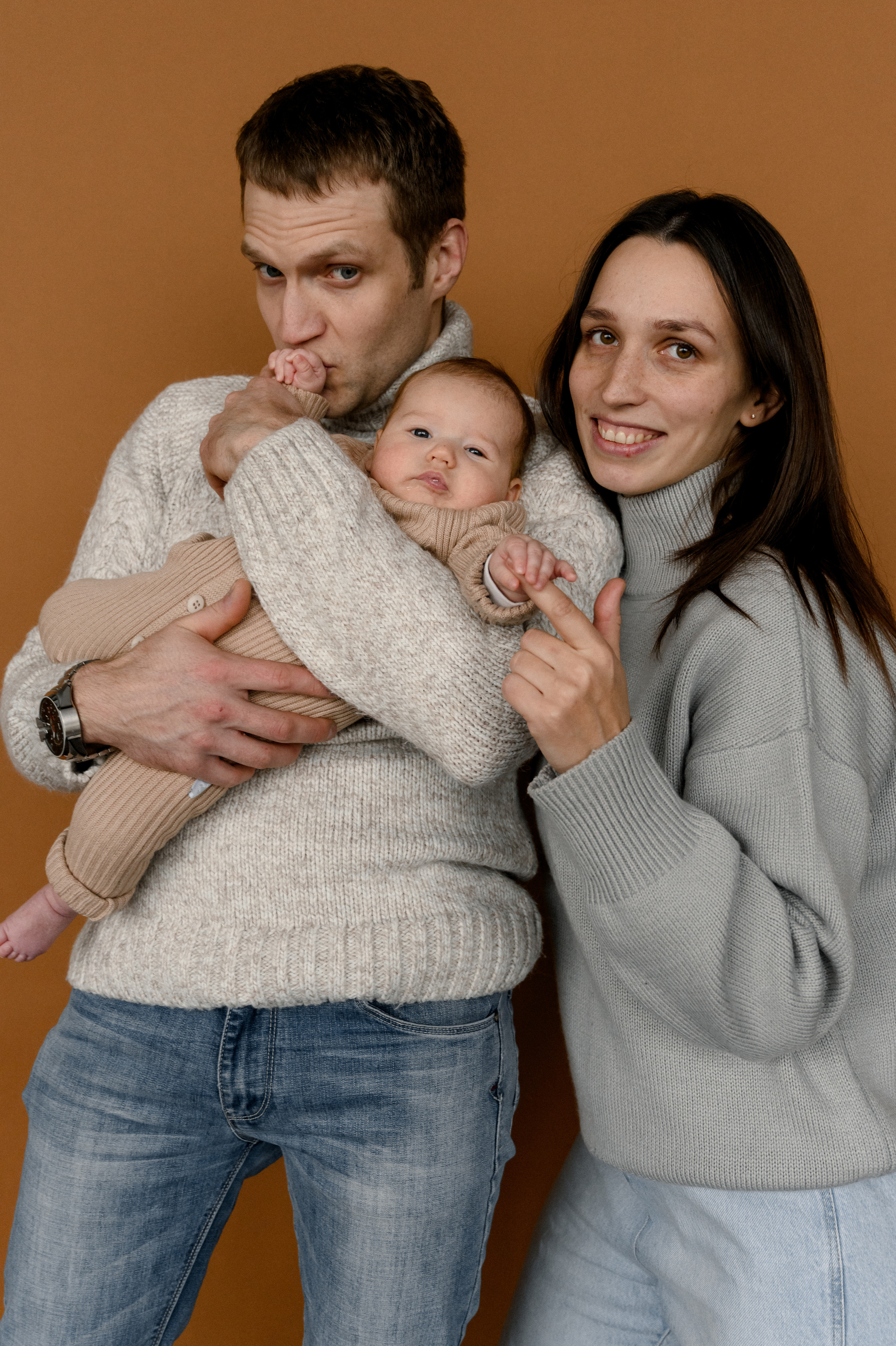 Поля. Профессиональный фотограф беременности в СПБ. Стильные фотосессии беременности в стиле минимализм и классическая фотография
