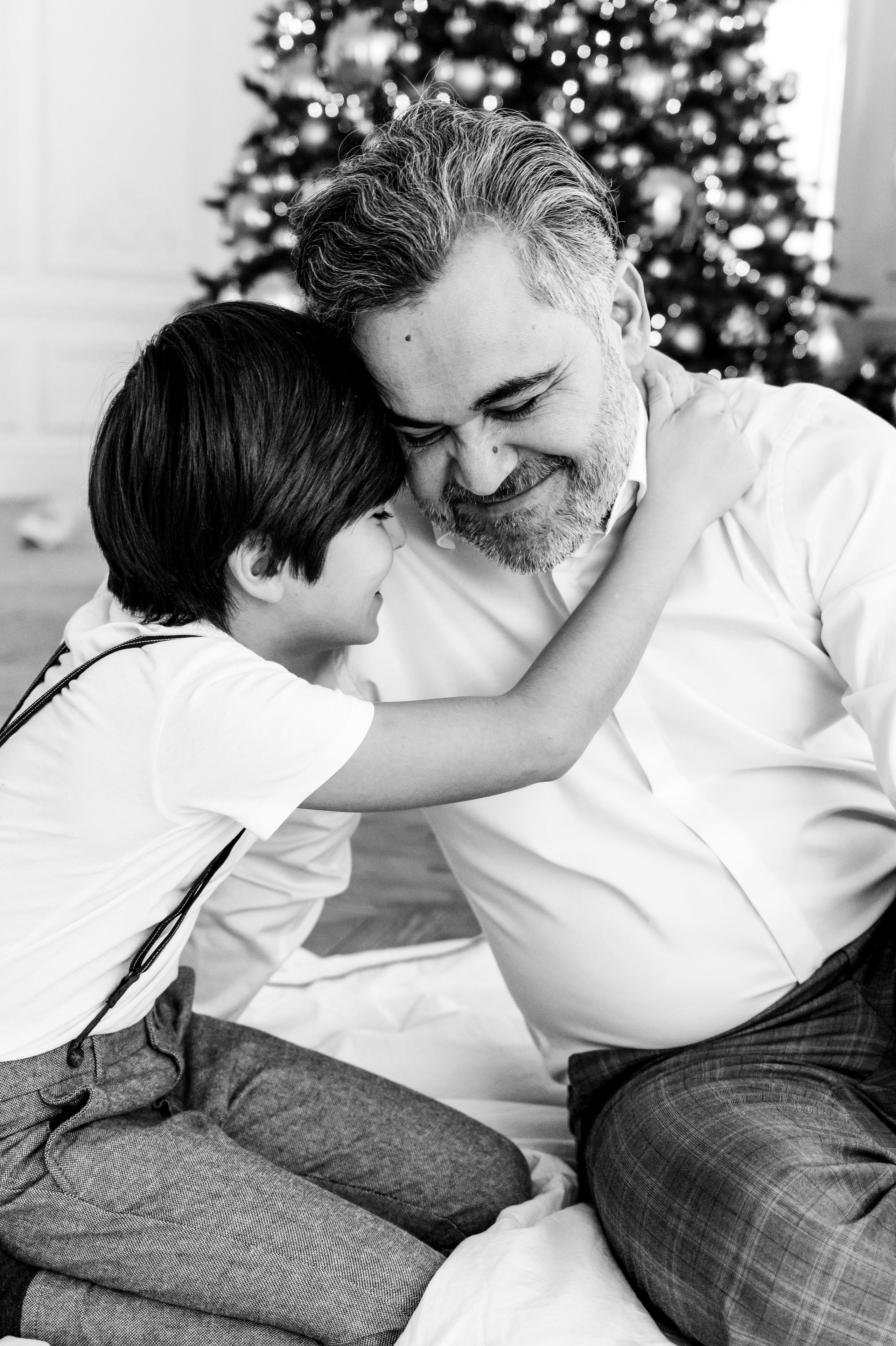 Юля семьей. Профессиональный фотограф беременности в СПБ. Стильные фотосессии беременности в стиле минимализм и классическая фотография