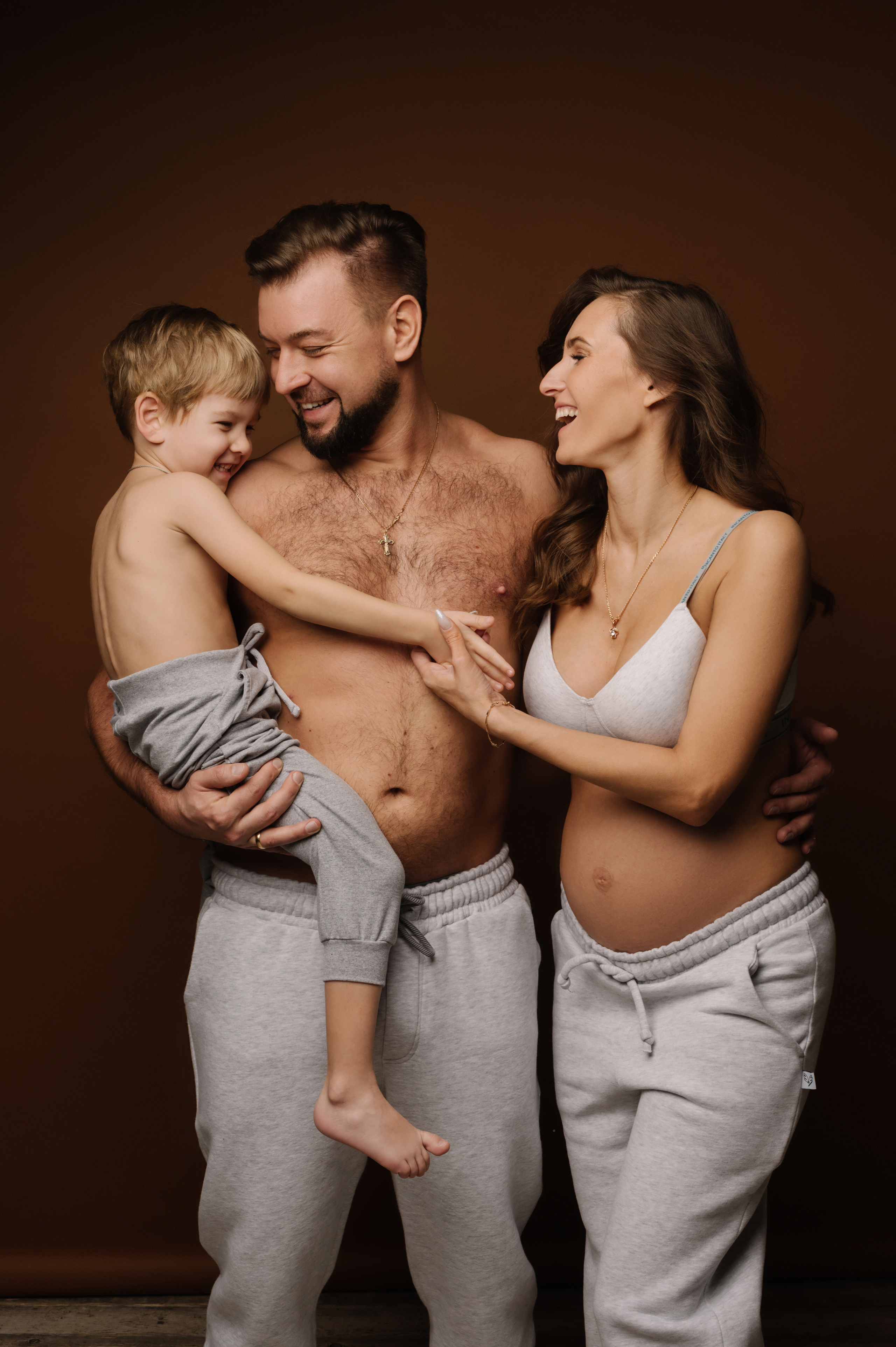 Галина. Профессиональный фотограф беременности в СПБ. Стильные фотосессии беременности в стиле минимализм и классическая фотография