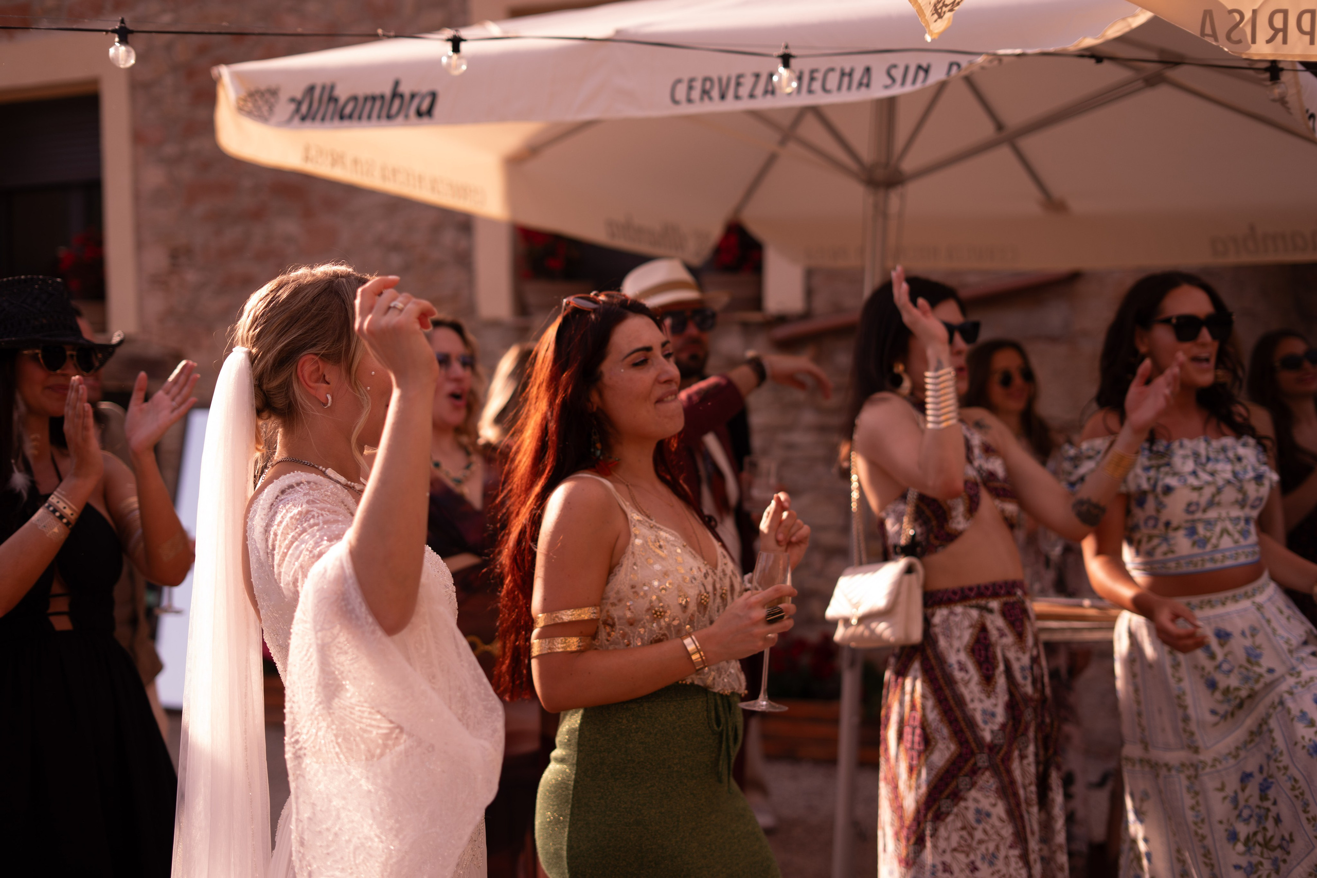 Stasy and Roberto. Wedding Photographer in Barcelona and Medellin