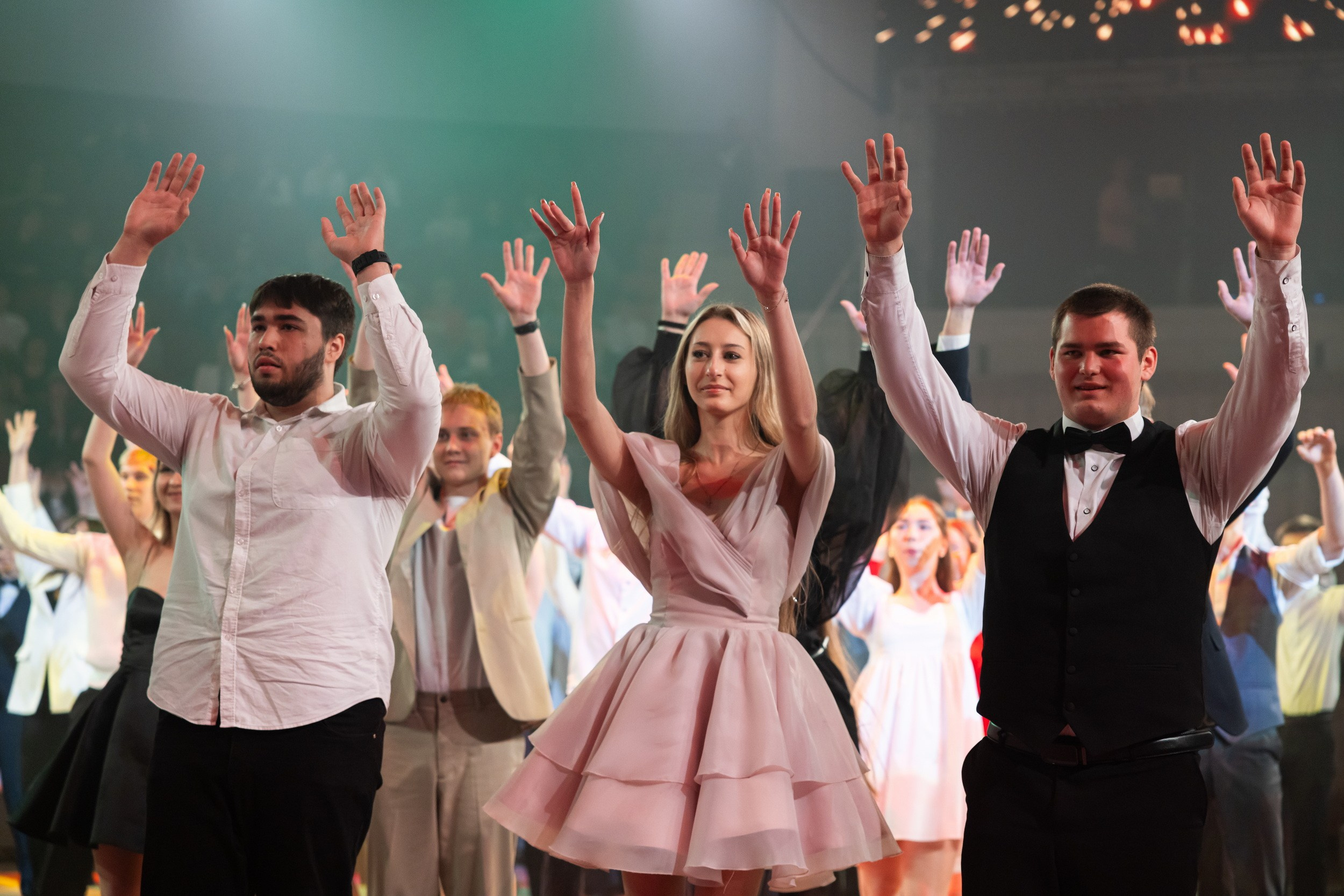 Городской бал выпускников (24 июня 2025). Репортажный фотограф Алексей Пирязев