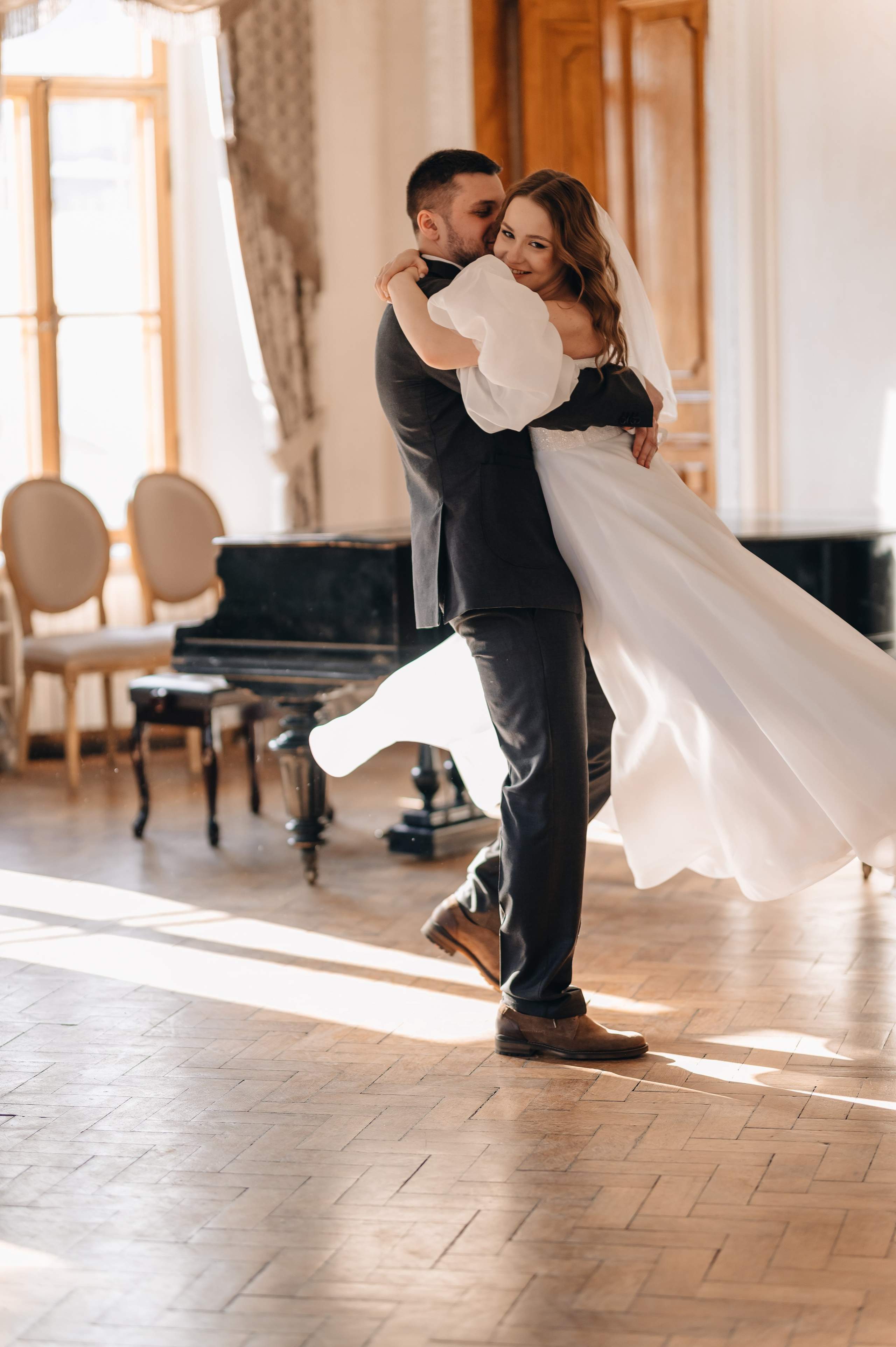 Свадебная фотосессия в библиотеке им. Пушкина. Портретный фотограф Москва Светлана Кашура